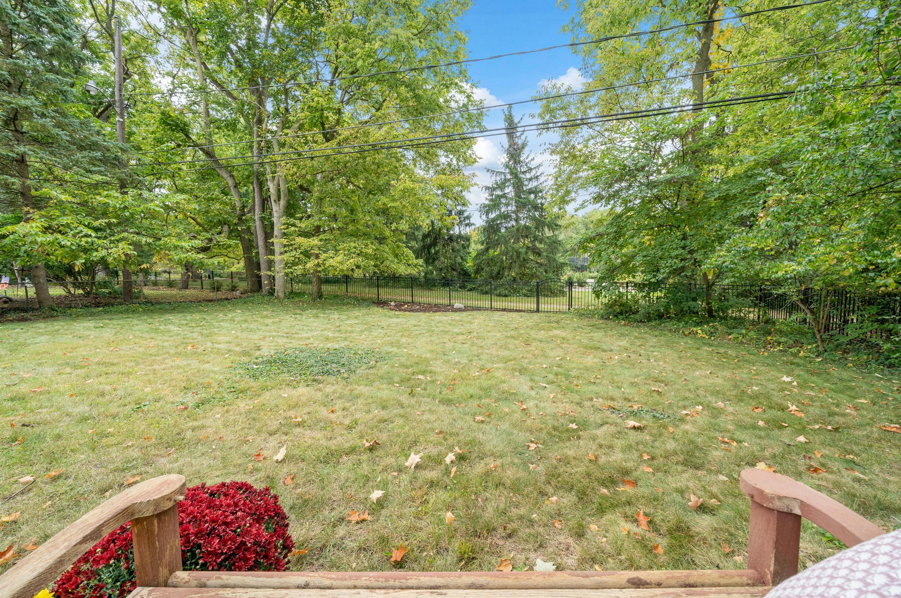 149 Ceramic Dr, Columbus OH 43214-3003 exterior