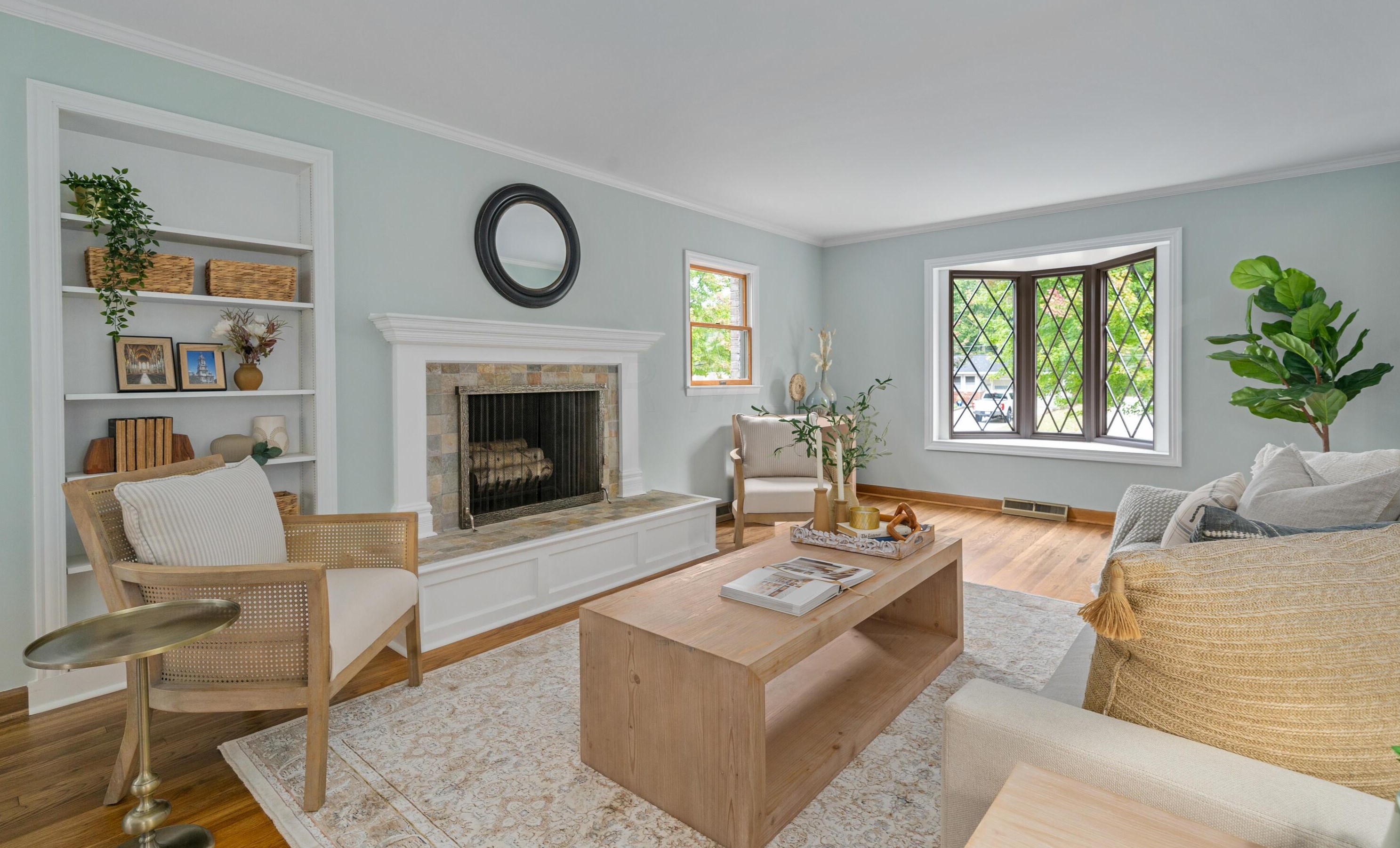 149 Ceramic Dr, Columbus OH 43214-3003 exterior