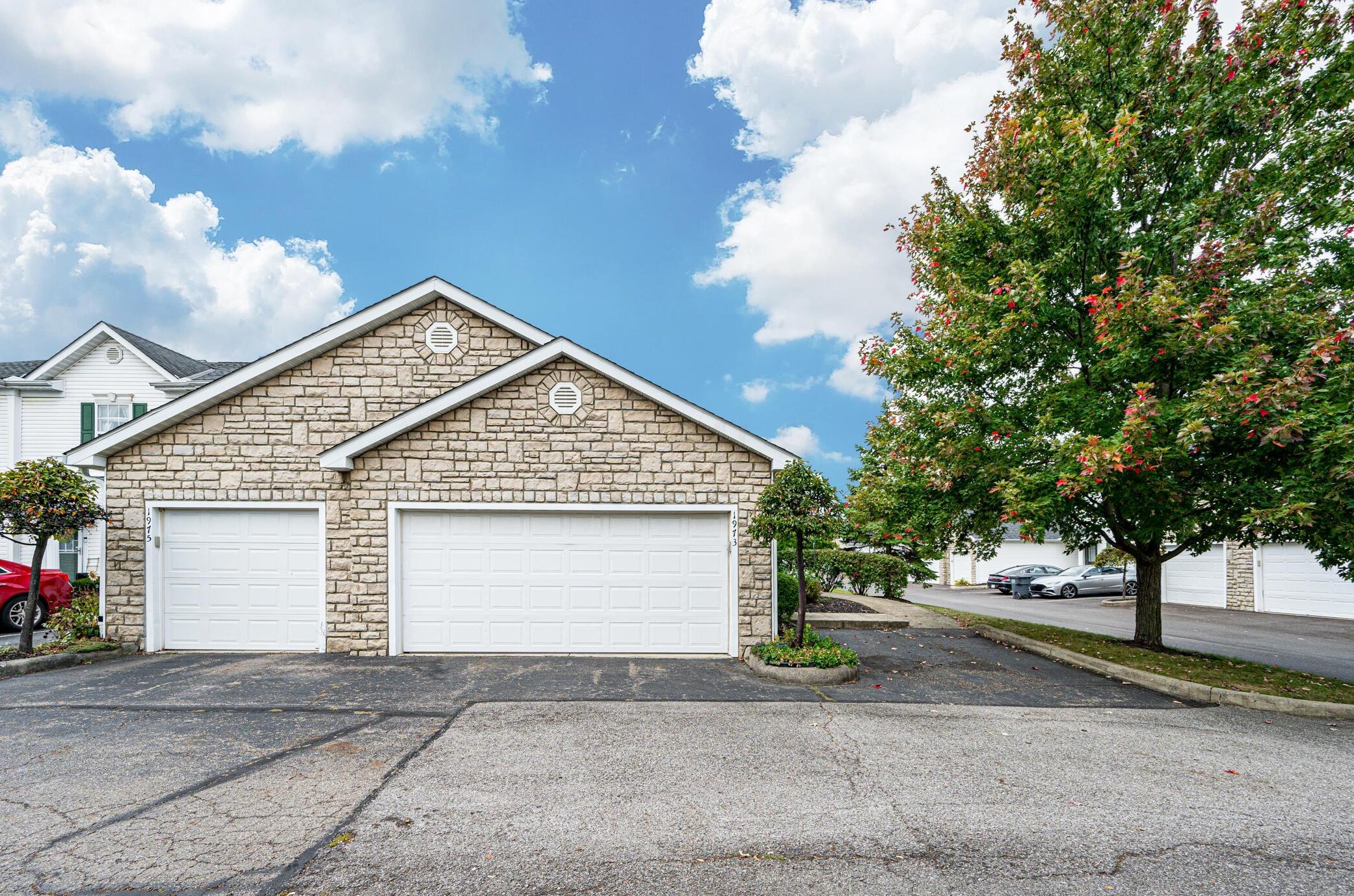 1973 Hoadley Dr, Columbus, OH 43228-6493