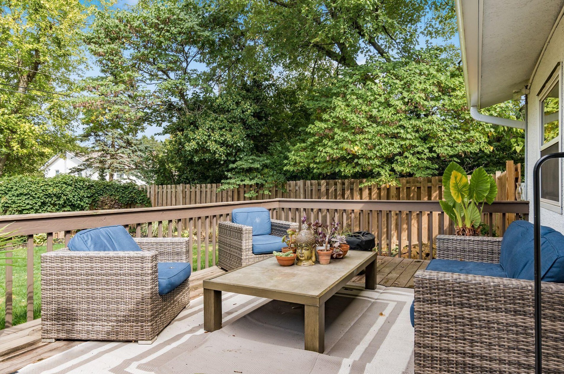 1800 Merriweather Dr, Columbus OH 43221-1326 exterior