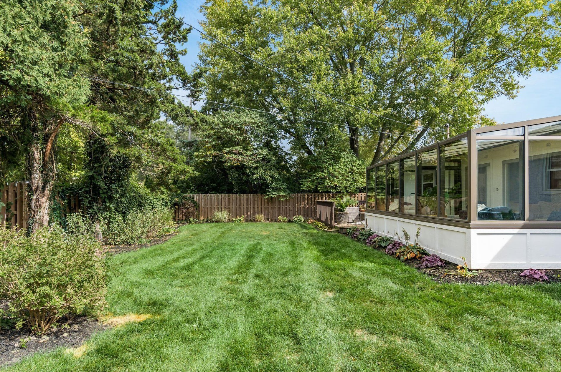 1800 Merriweather Dr, Columbus OH 43221-1326 exterior