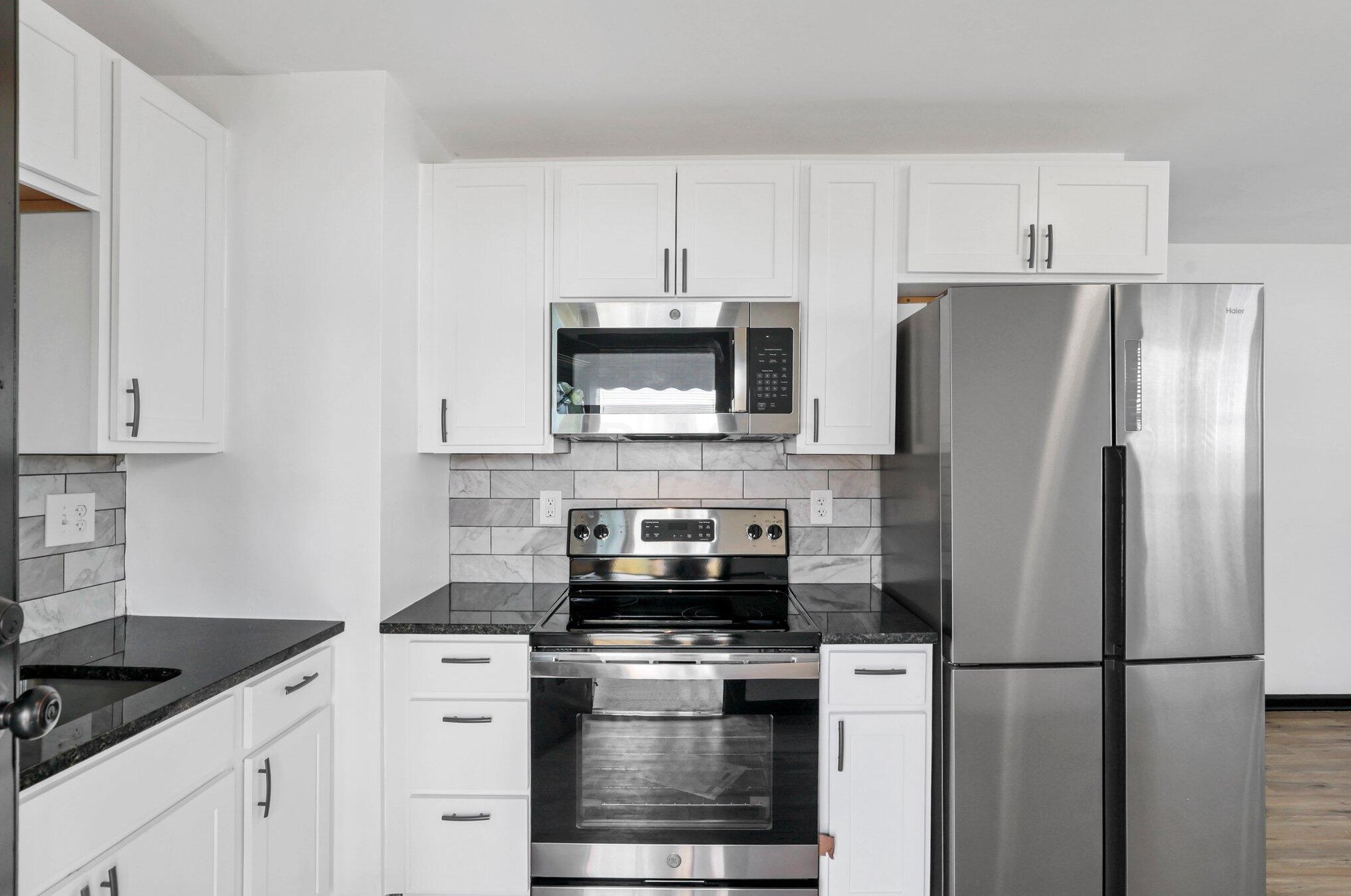 188 Clarendon Ave, Columbus OH 43223-1007 exterior