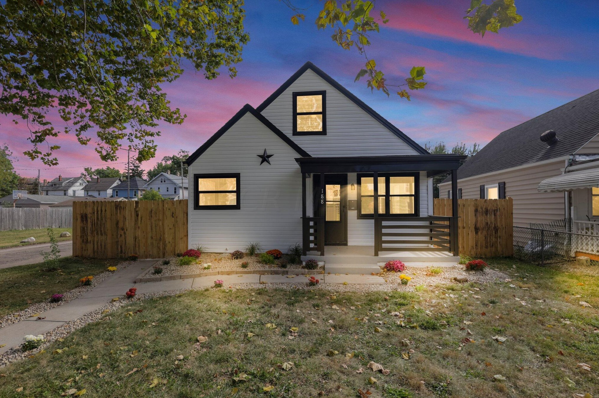 188 Clarendon Ave, Columbus OH 43223-1007 exterior