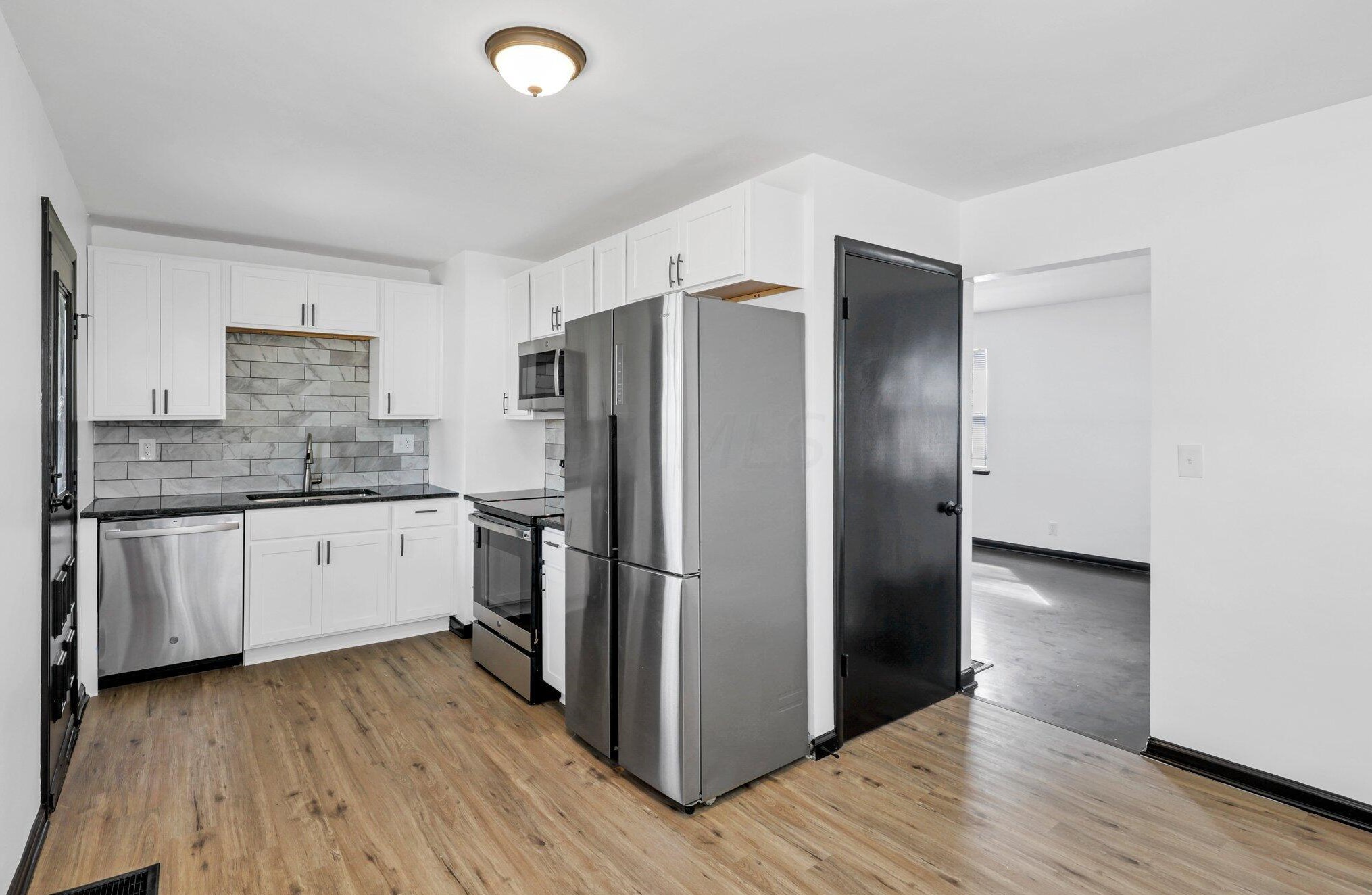 188 Clarendon Ave, Columbus OH 43223-1007 exterior