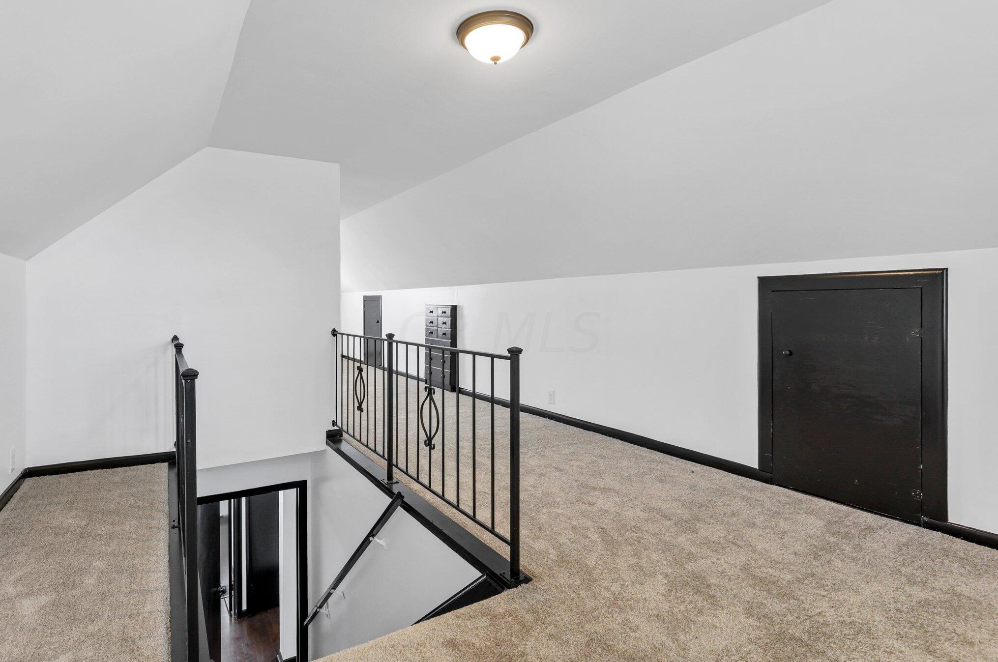 188 Clarendon Ave, Columbus OH 43223-1007 exterior