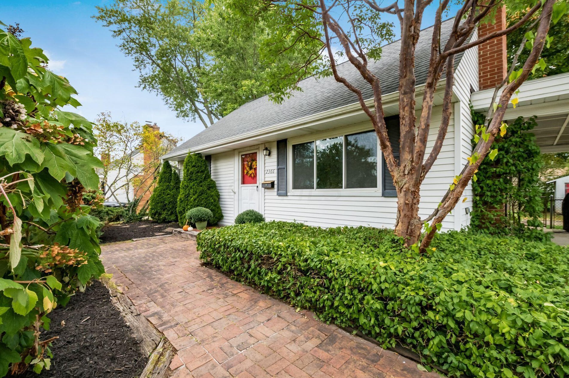 2366 Shrewsbury Rd, Columbus, OH 43221-1234