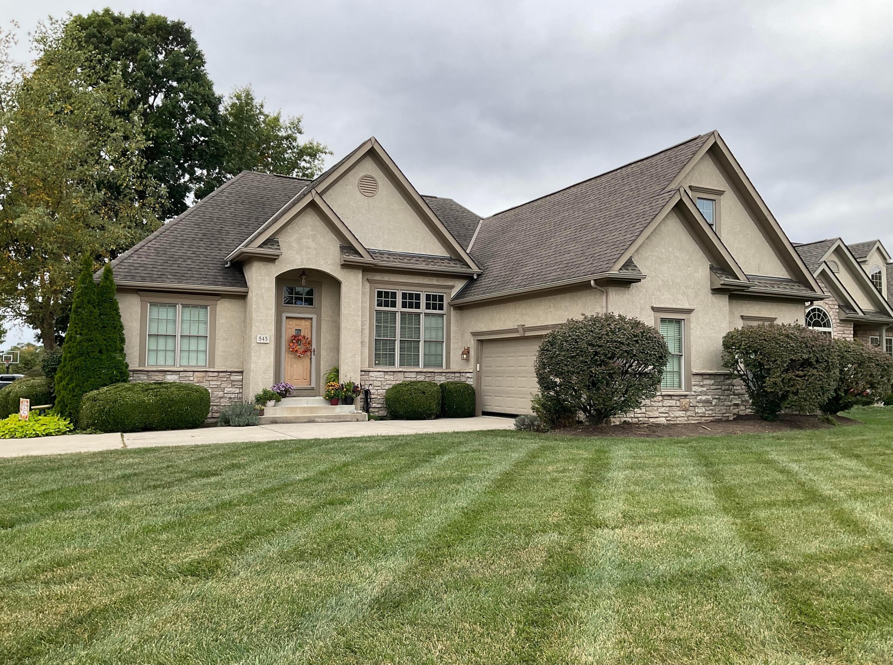 845 Covered Bridge Dr, Delaware, OH 43015-3194