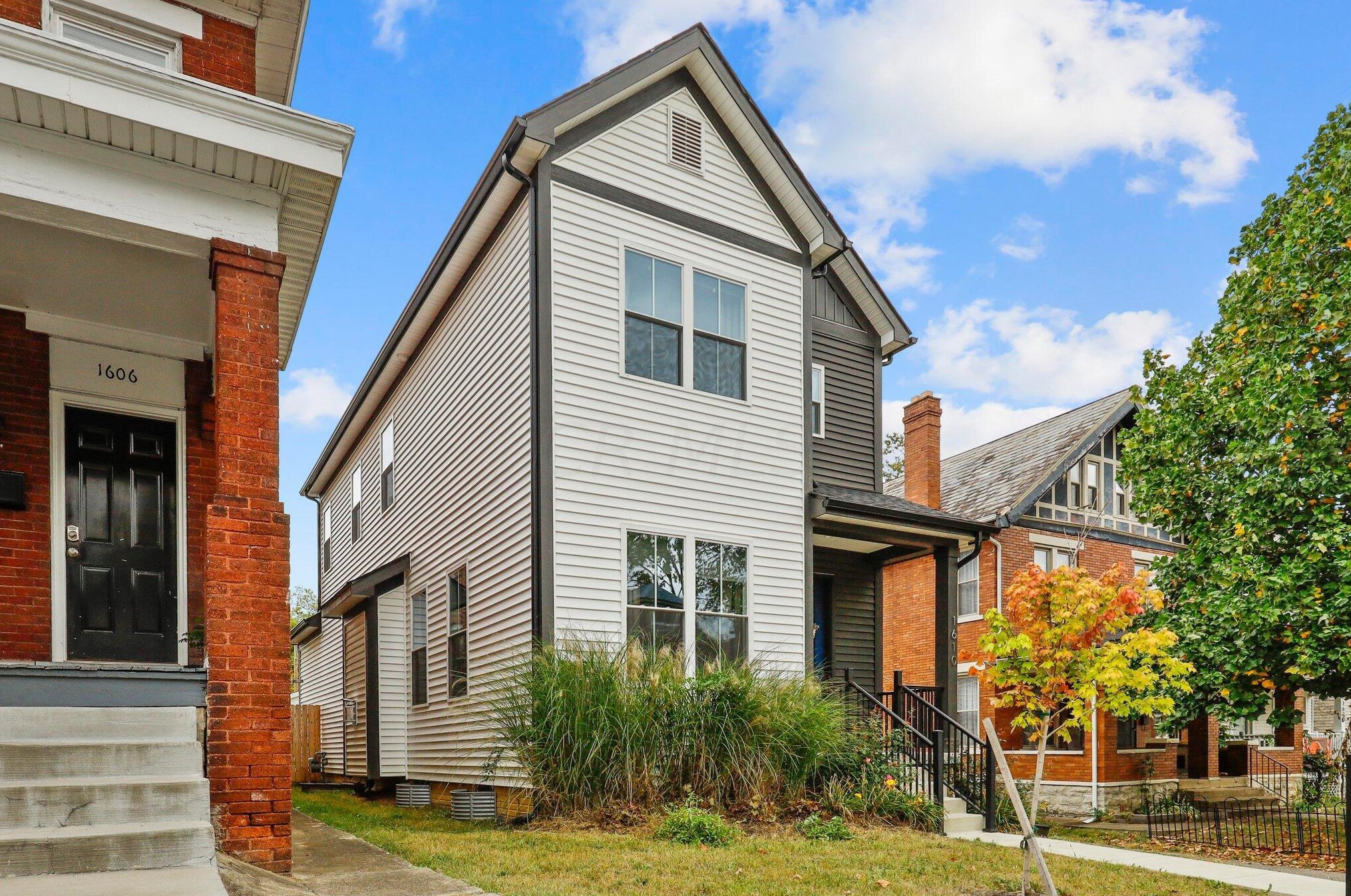 1610 Franklin Ave, Columbus OH  43205-2147 exterior