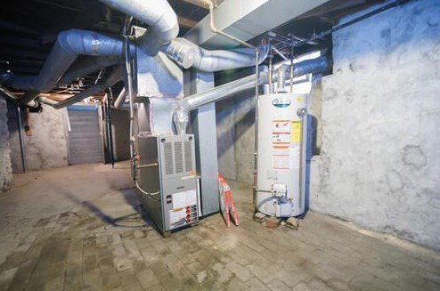 1349 Dennison Ave, Columbus OH 43201-3416 exterior