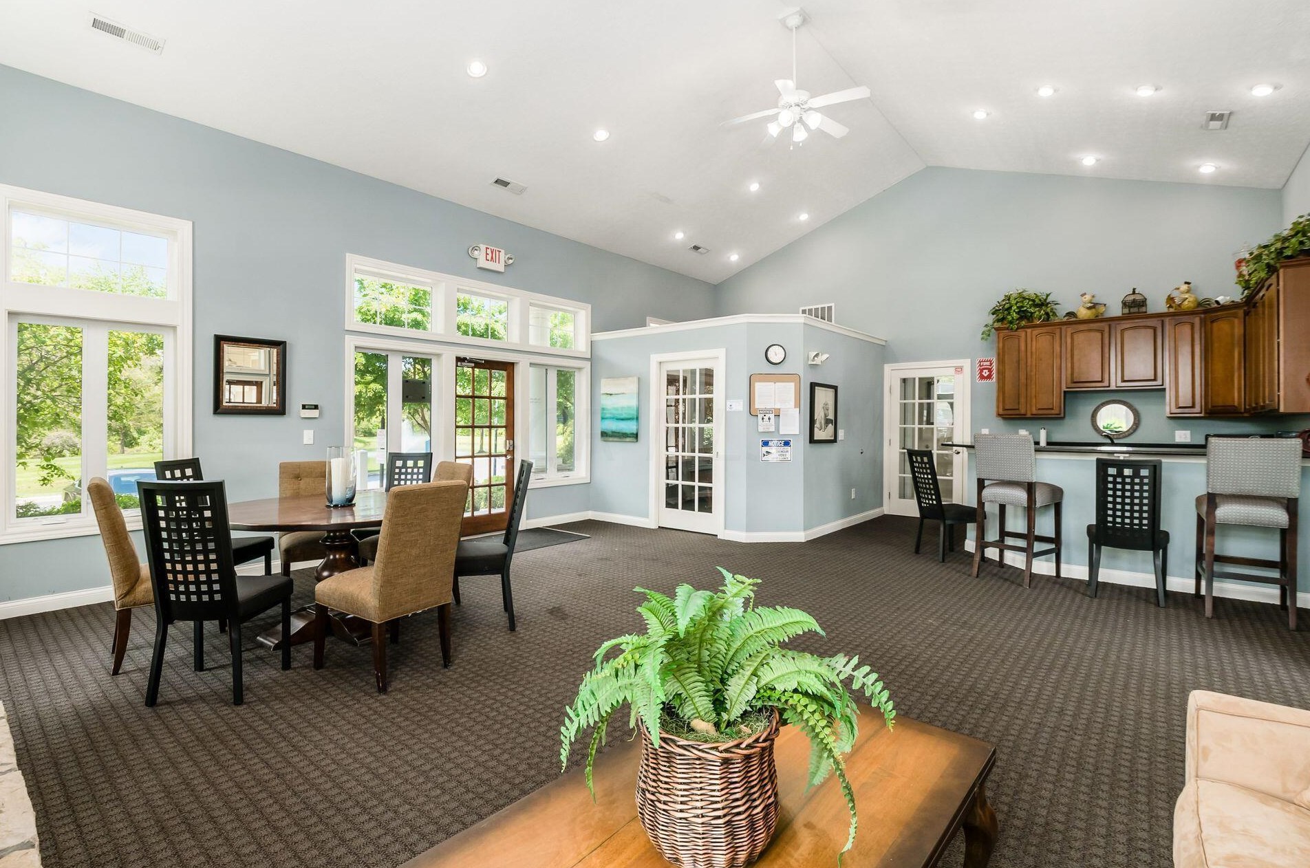 7965 Ravine Run Ln, Columbus OH 43235-6456 exterior