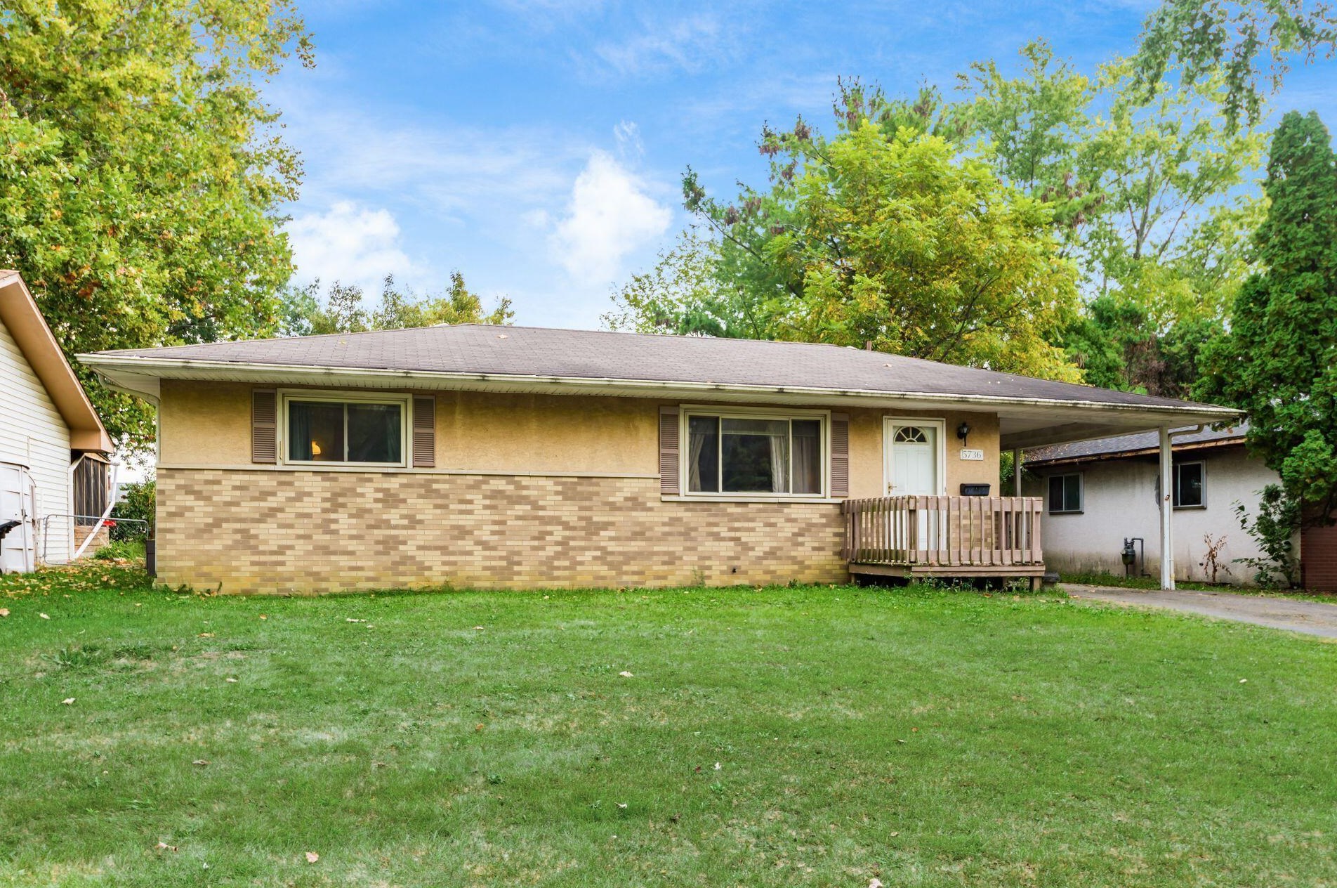 5736 Crawford Dr, Columbus, OH 43229-4125