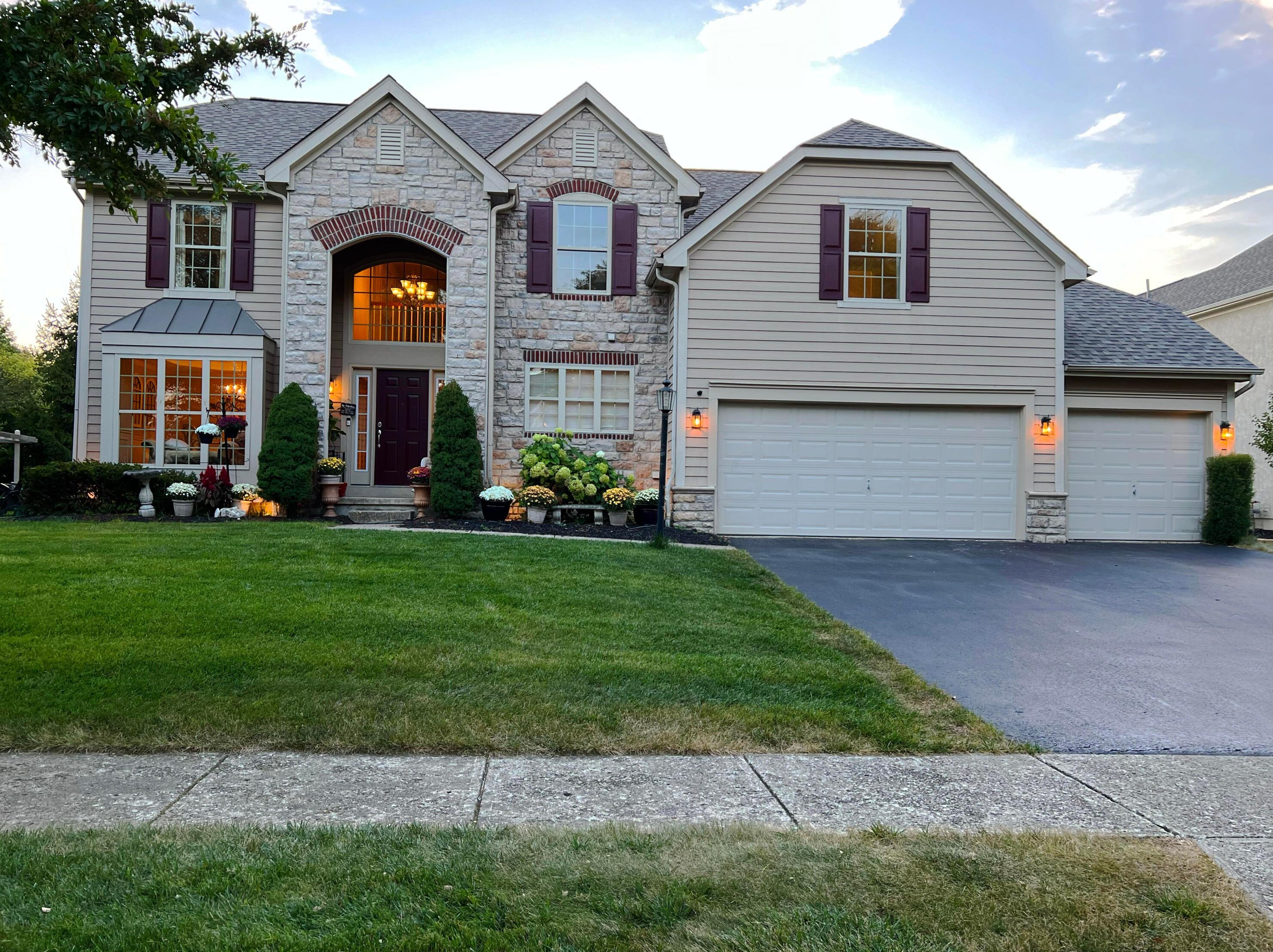 3291 Vinton Park Pl, Hilliard, OH 43026-7182
