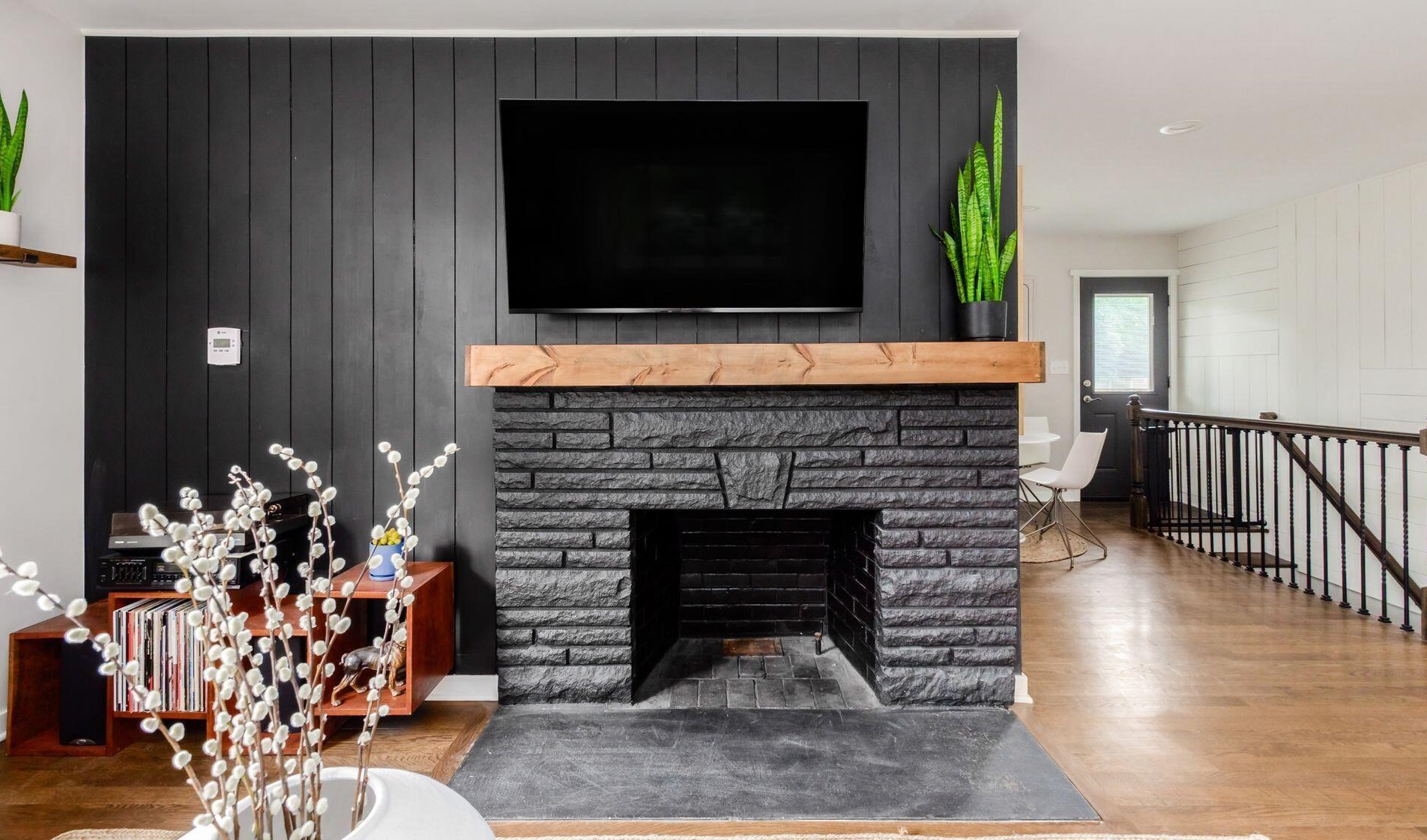 2643 Shrewsbury Rd, Columbus OH  43221-1124 exterior