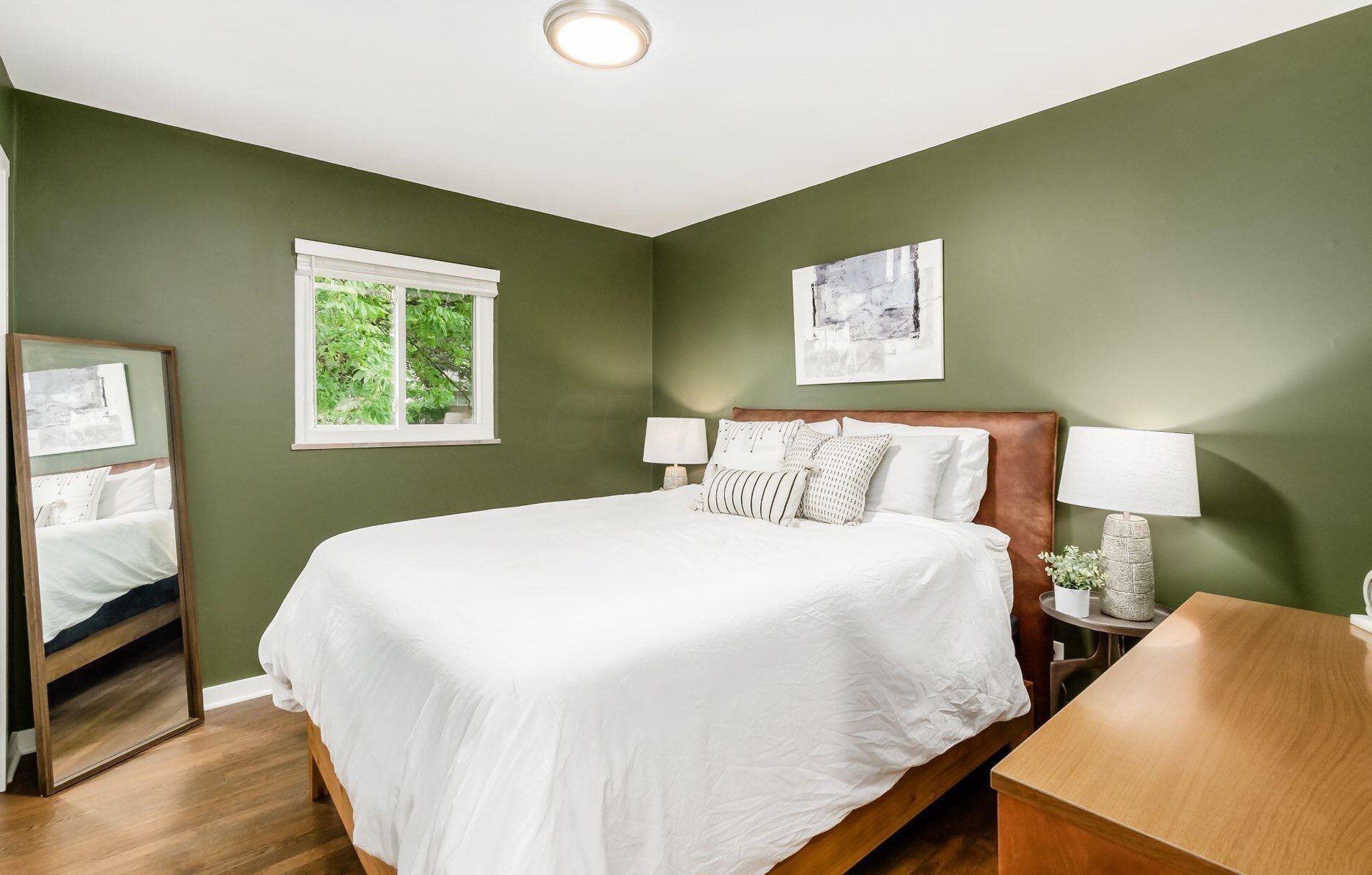 2643 Shrewsbury Rd, Columbus OH  43221-1124 exterior