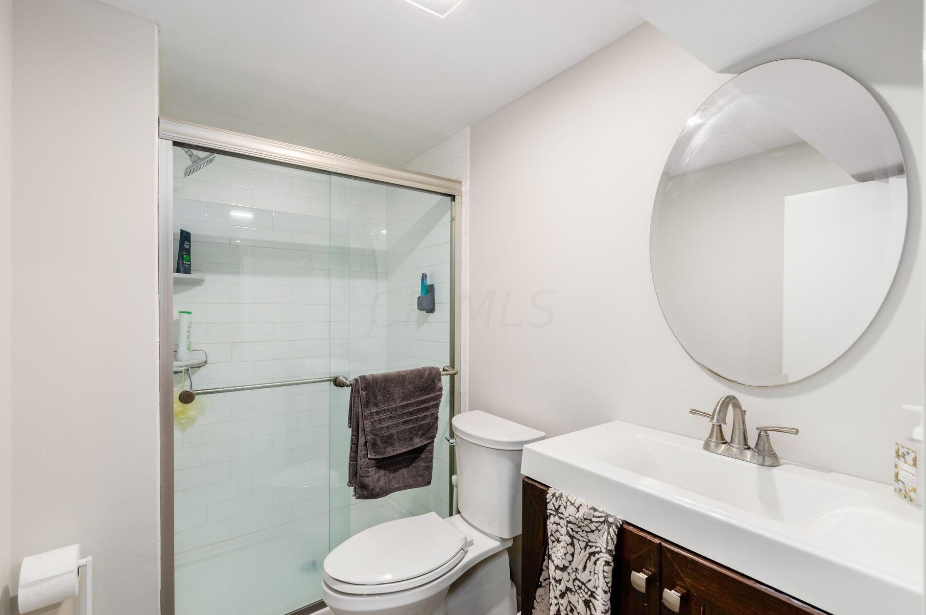 2643 Shrewsbury Rd, Columbus OH  43221-1124 exterior