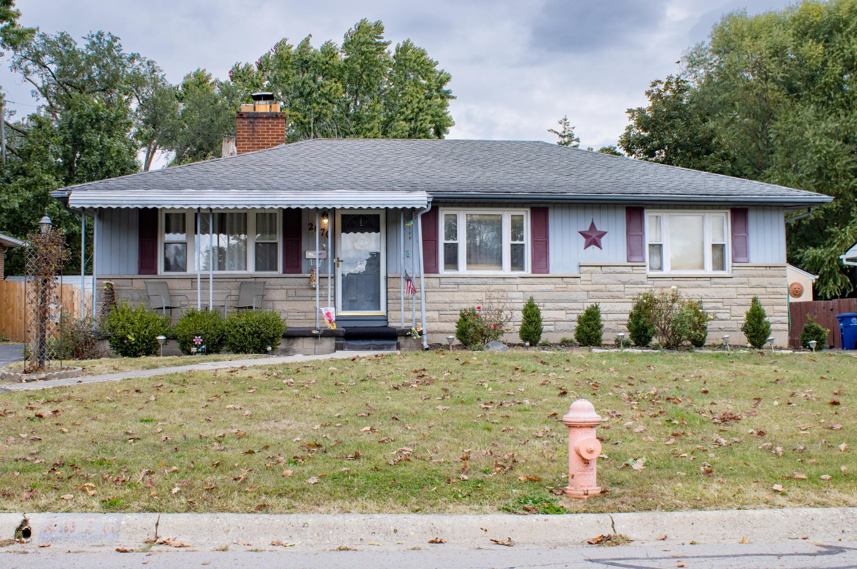2670 Rosedale Ave, Columbus, OH 43204-2758
