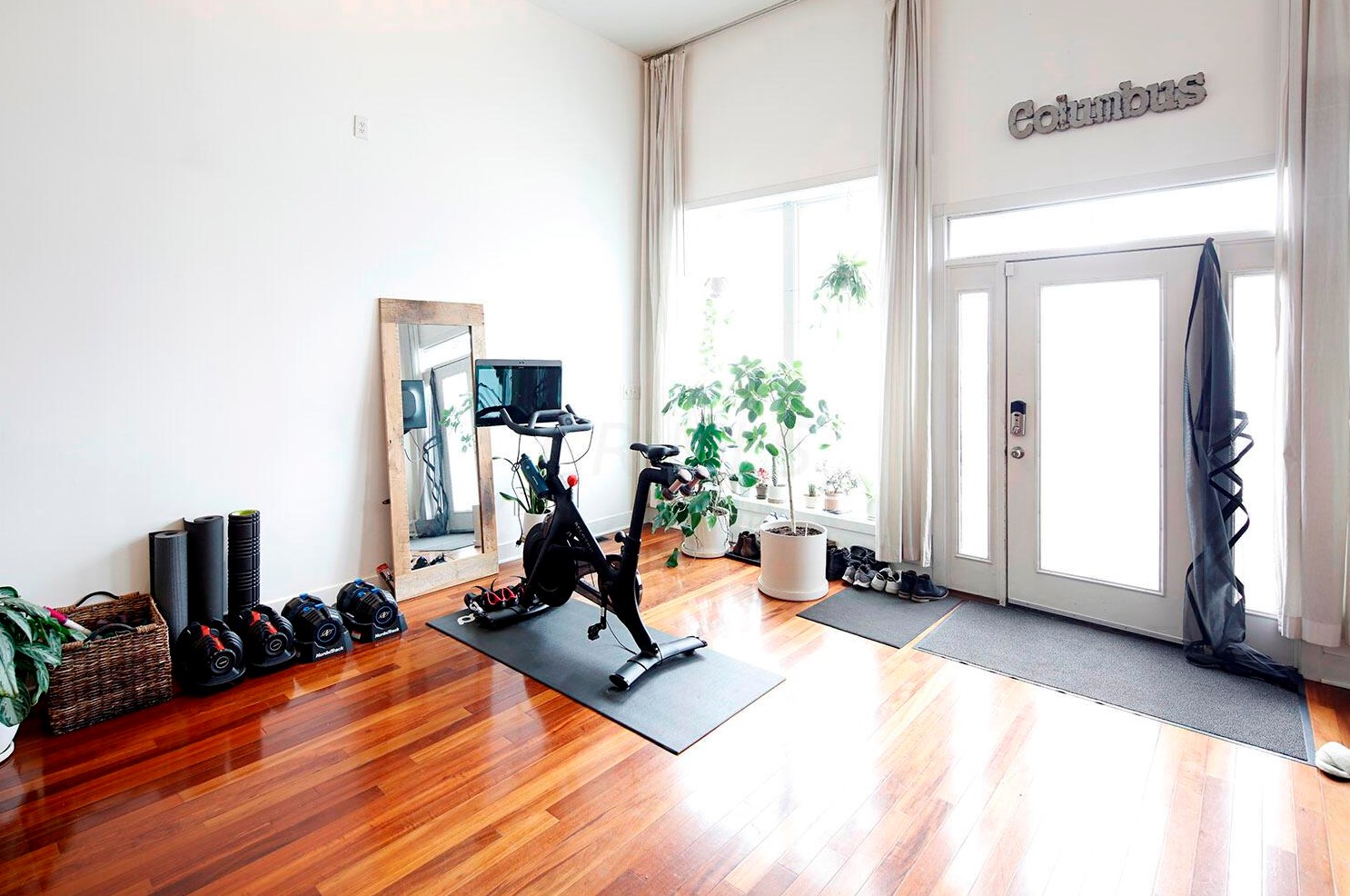 1145 Summit St, Columbus OH  43201-3516 exterior