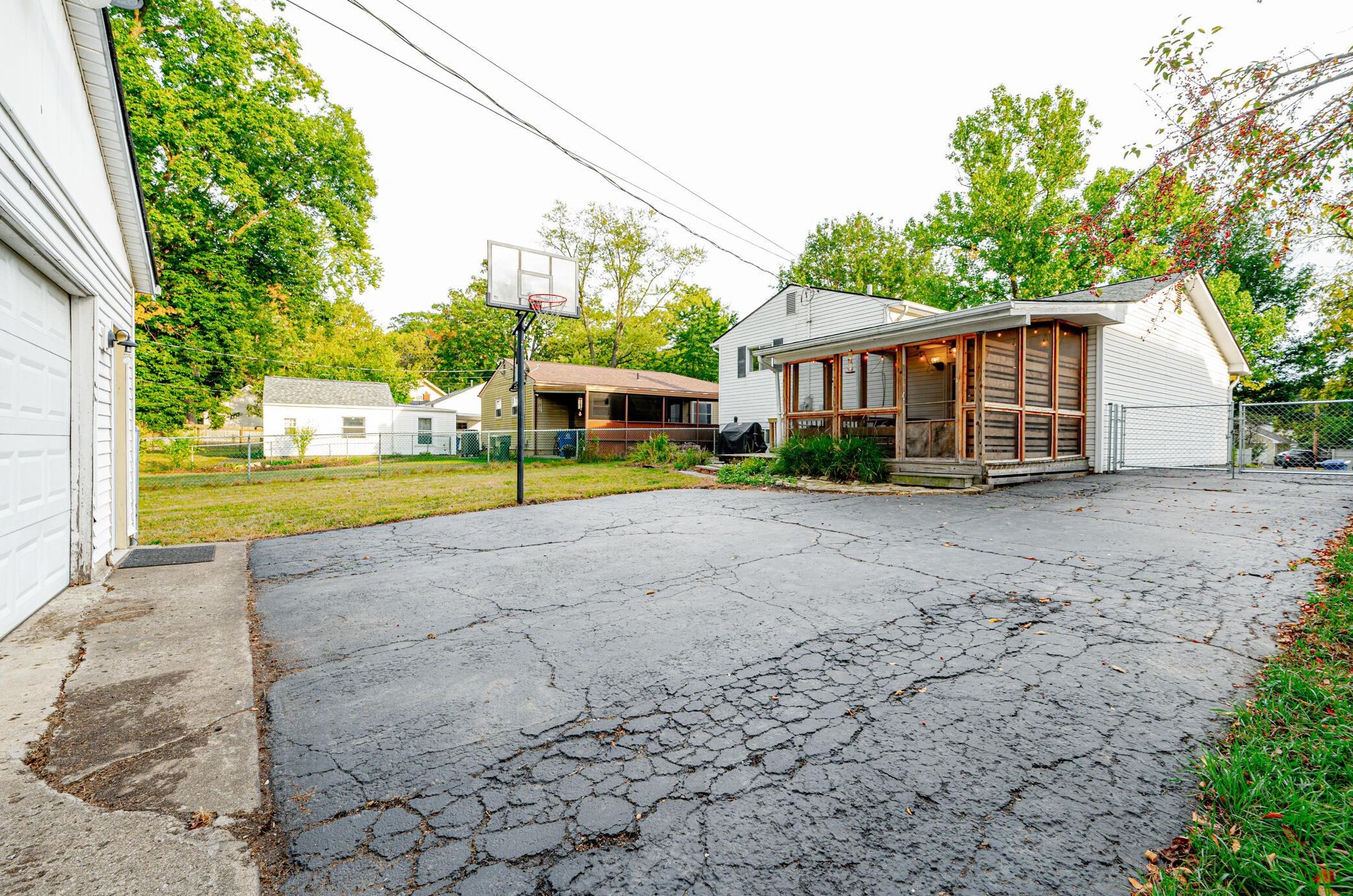 480 Lincoln Ave, Columbus OH  43214-1338 exterior