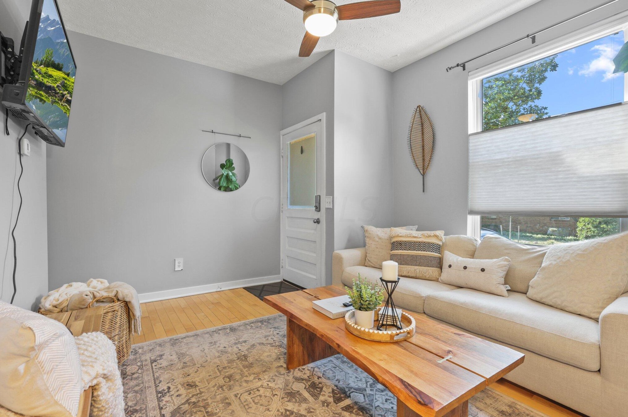 1094 Highland St, Columbus OH 43201-3277 exterior