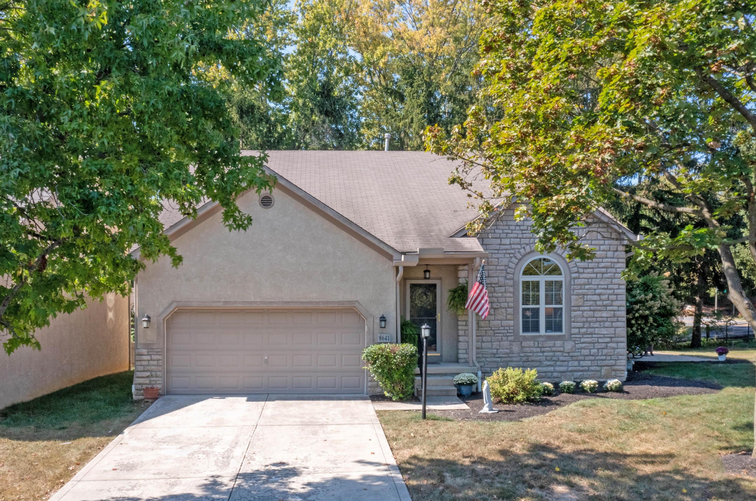8641 Libra Rd, Dublin, OH 43016-9022