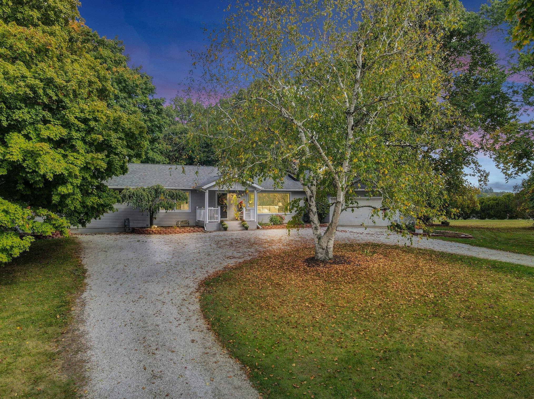 11598 Summerland Beach Rd, Millersport, OH 43046-8020