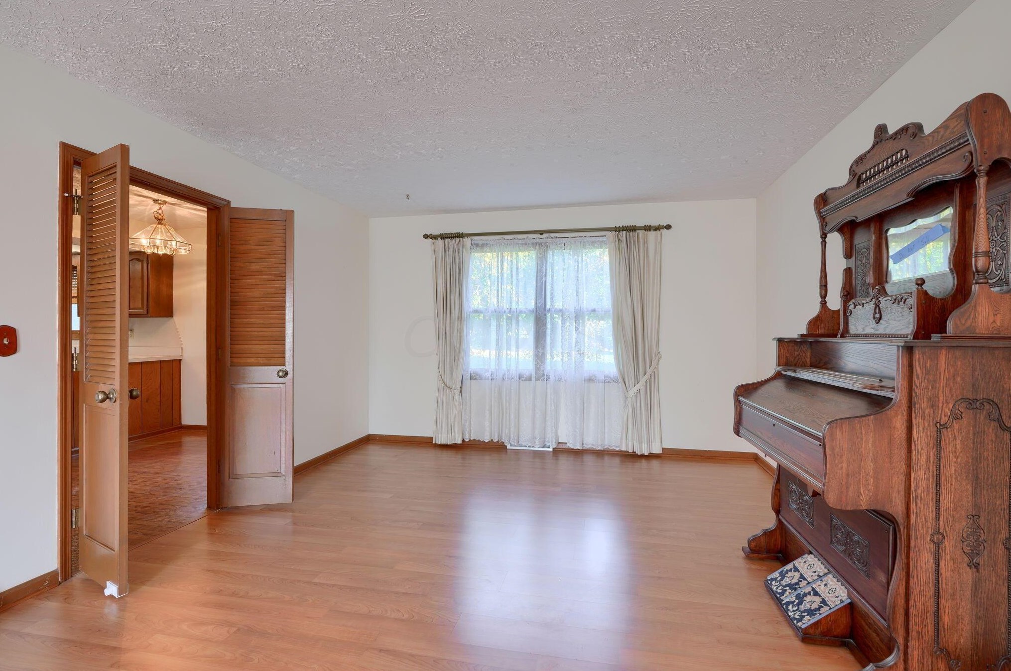 13668 Stonehenge Cir, Pickerington OH  43147-9717 exterior