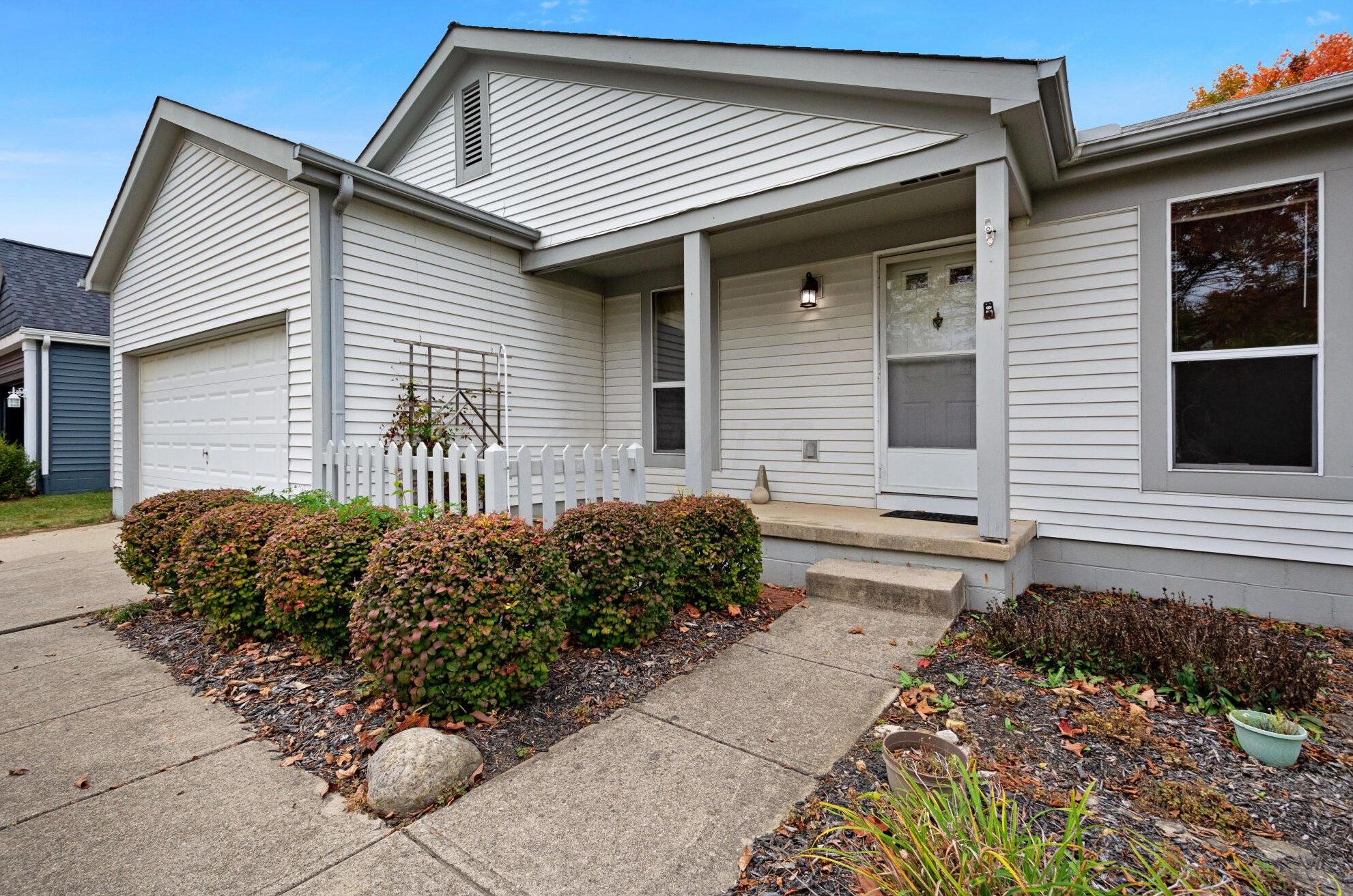 4878 Hedge Row Ct, Hilliard, OH 43026-9543