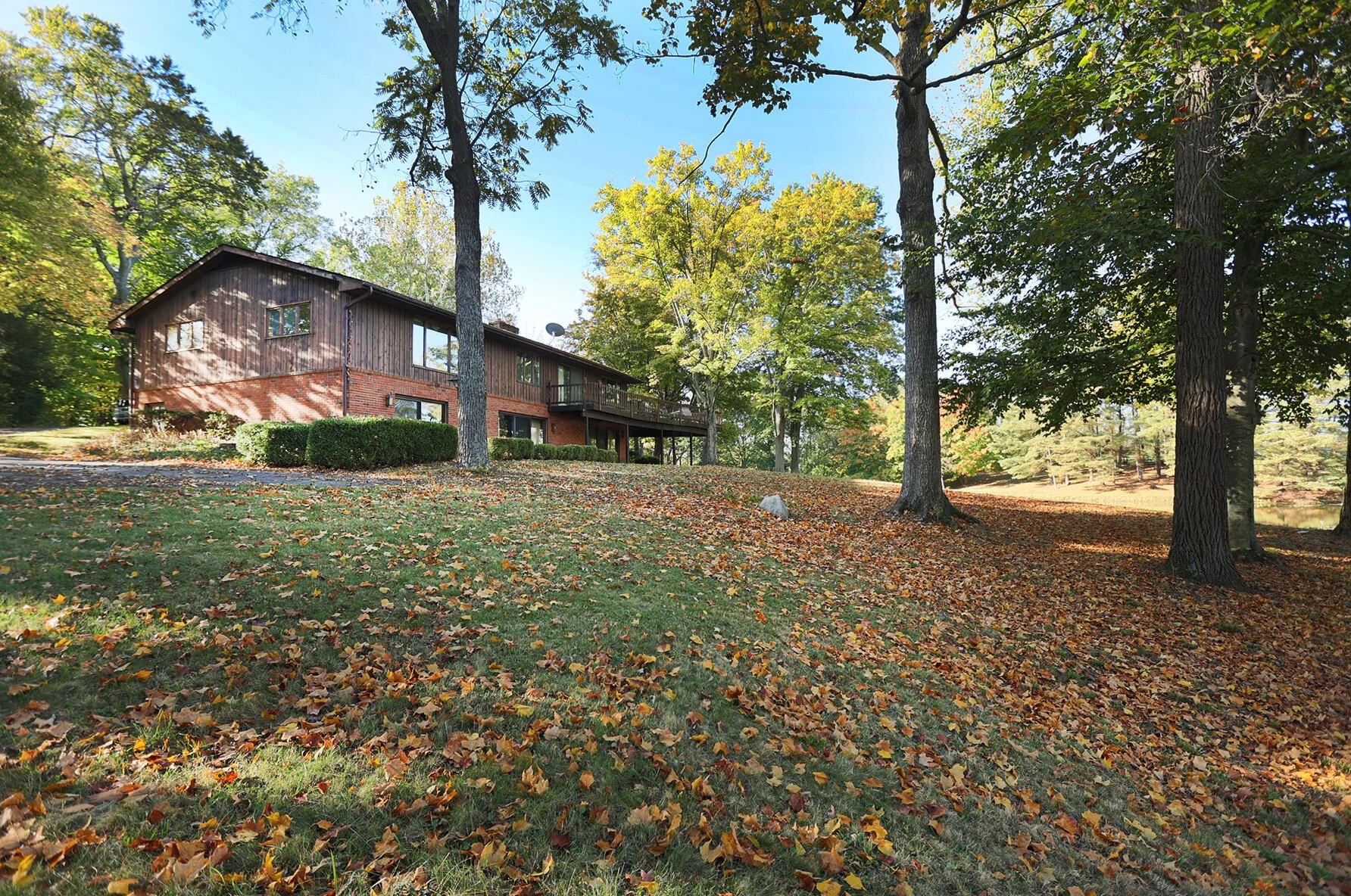 7130 Worthington Rd, Westerville, OH 43082-9413