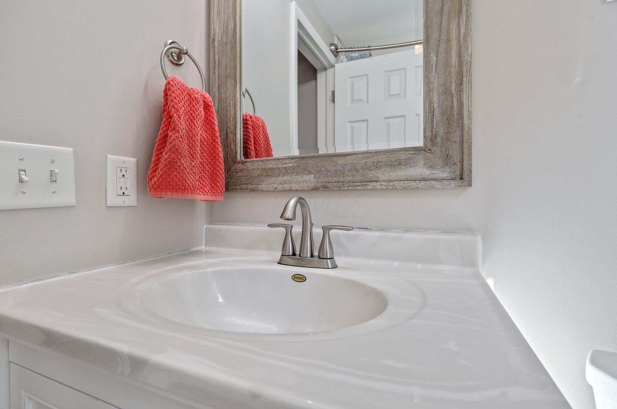 8200 Flint Rd, Columbus OH  43235-6411 exterior