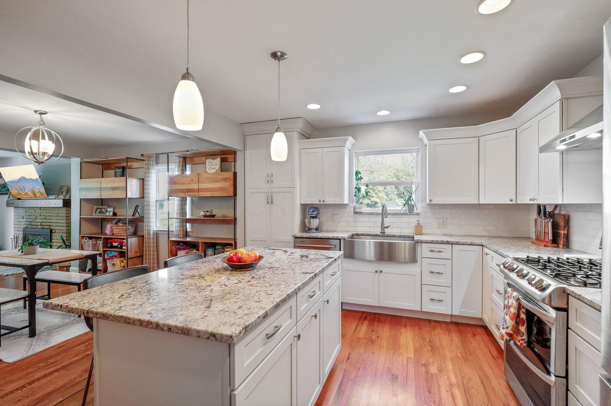 8200 Flint Rd, Columbus OH  43235-6411 exterior