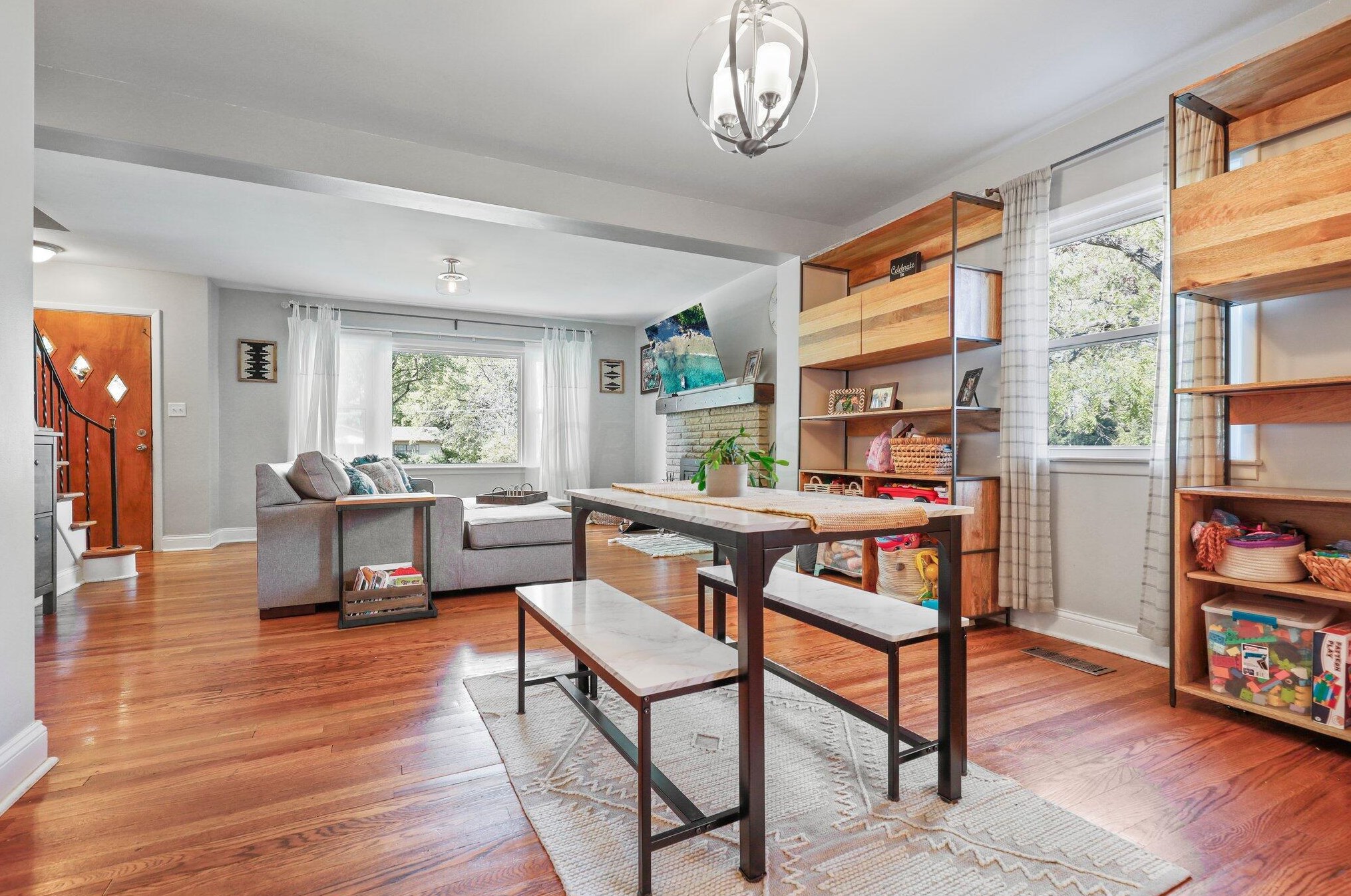 8200 Flint Rd, Columbus OH  43235-6411 exterior