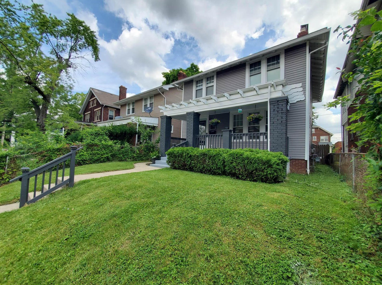 674 Bedford Ave, Columbus, OH 43205-2802