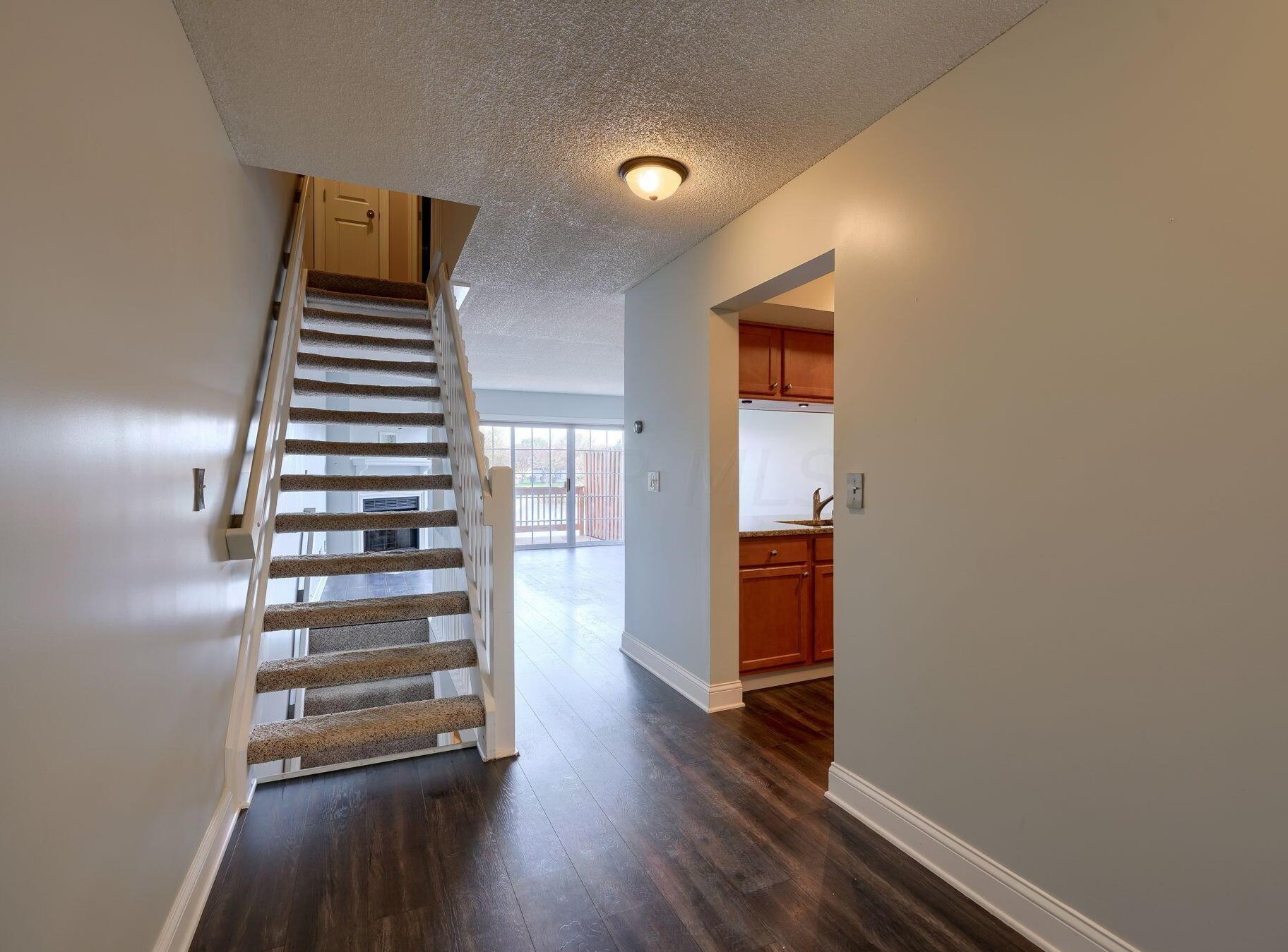 5454 Baneberry Ave, Columbus, OH 43235-7398