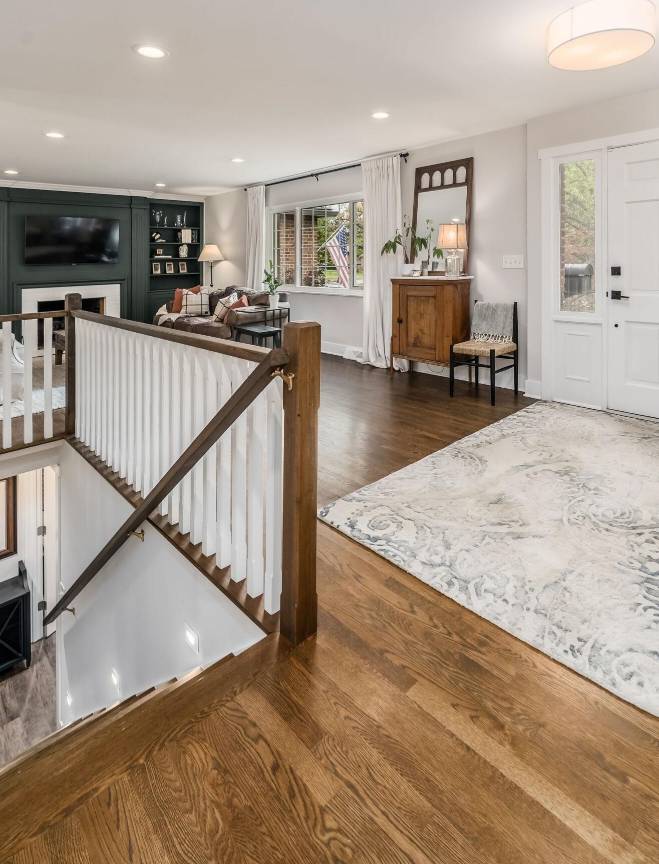 3871 Hillview Dr, Columbus OH 43220-4735 exterior