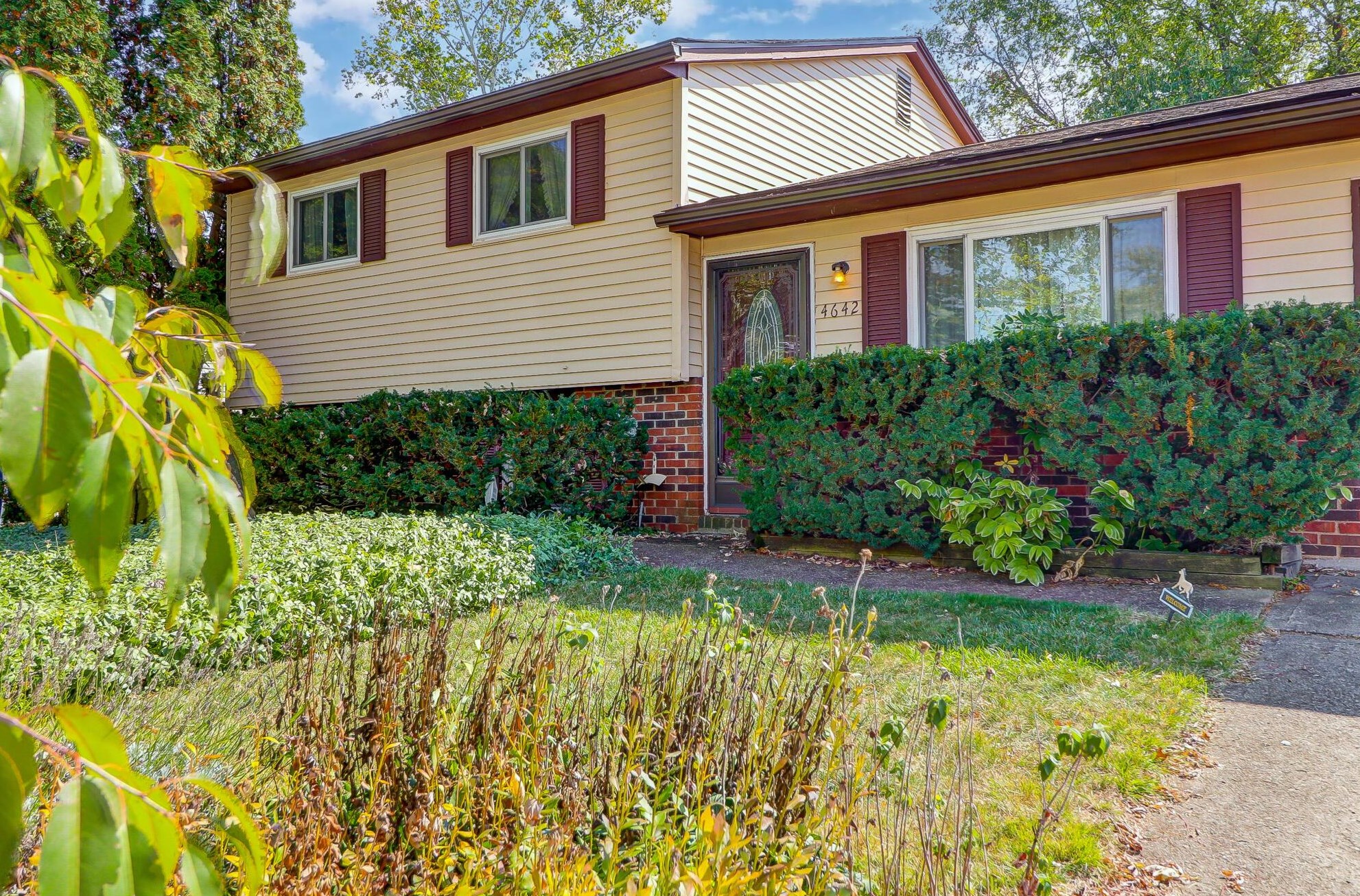 4642 Glenhaven Dr, Columbus OH 43231-5950 exterior