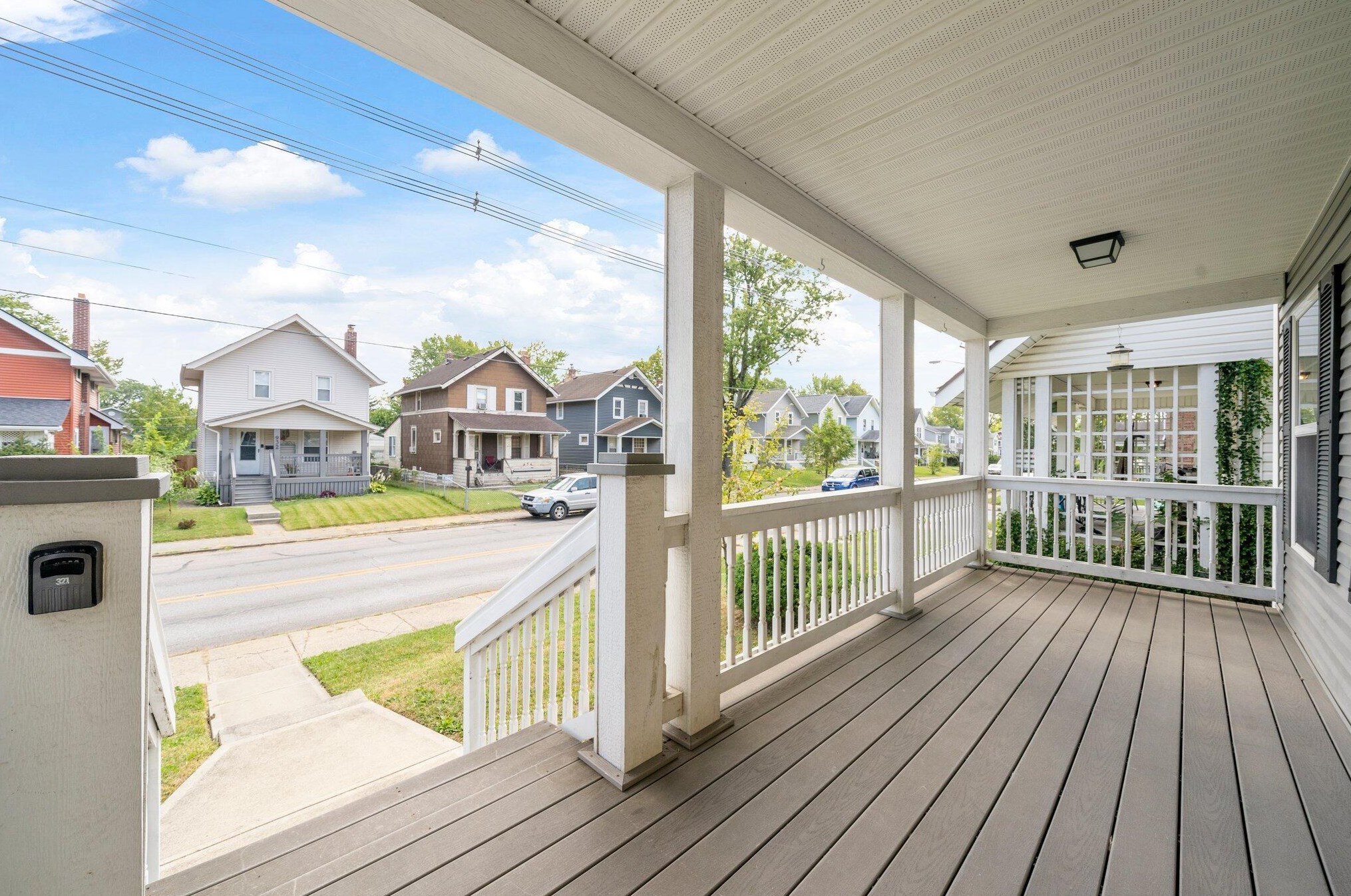 929 Lockbourne Rd, Columbus, OH 43206