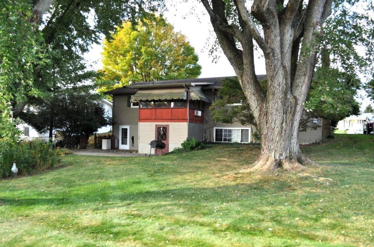 226 Marvel Dr, Lancaster, OH 43130-1435