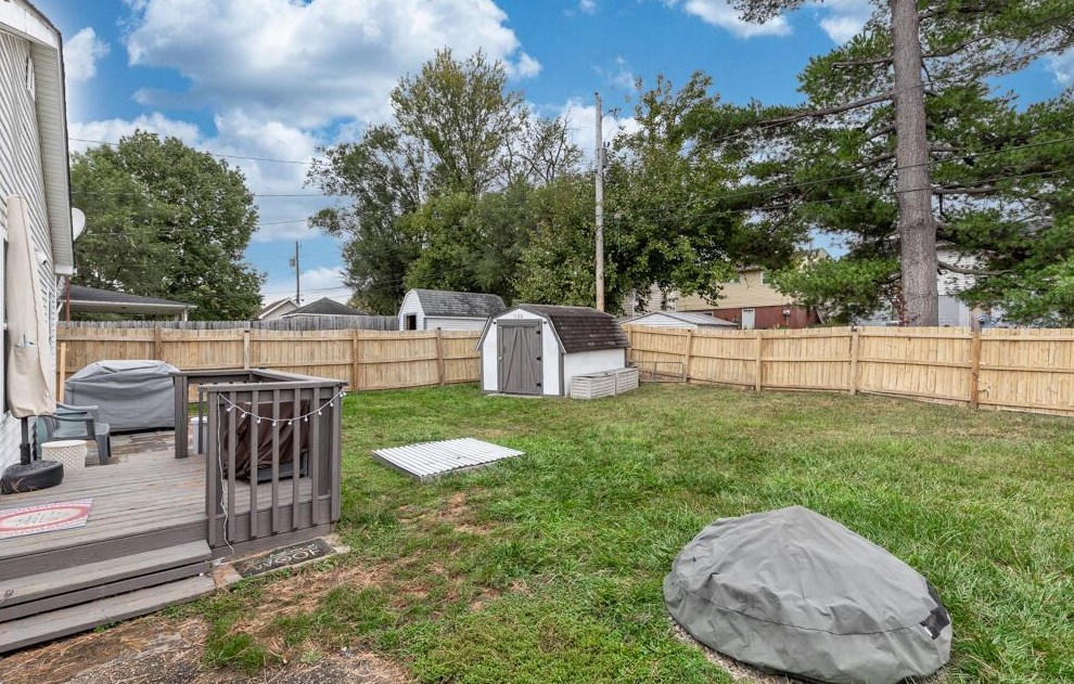 520 Westview Dr, Lancaster OH 43130-2880 exterior