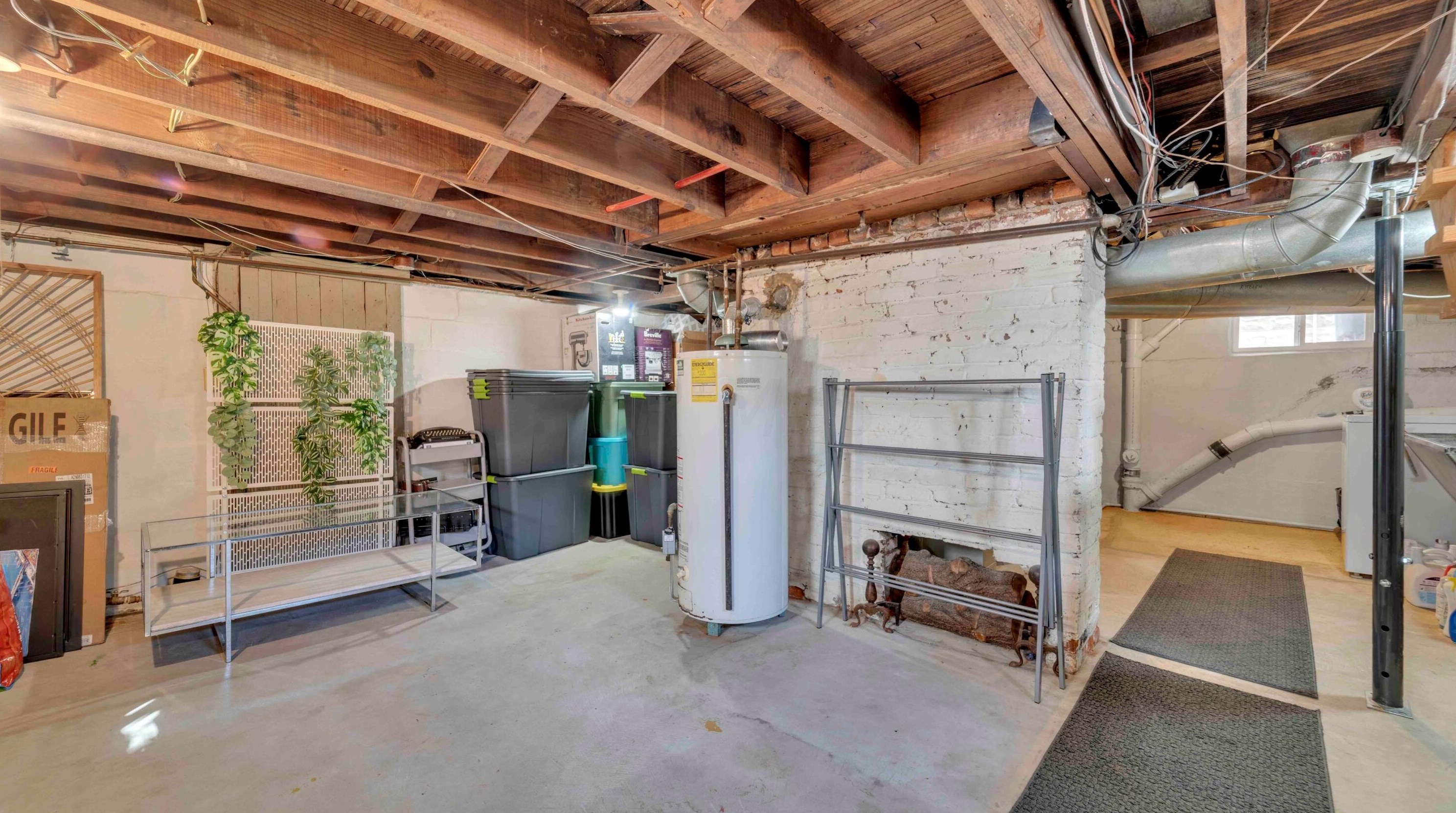 301 Markison Ave, Columbus OH 43207-1833 exterior