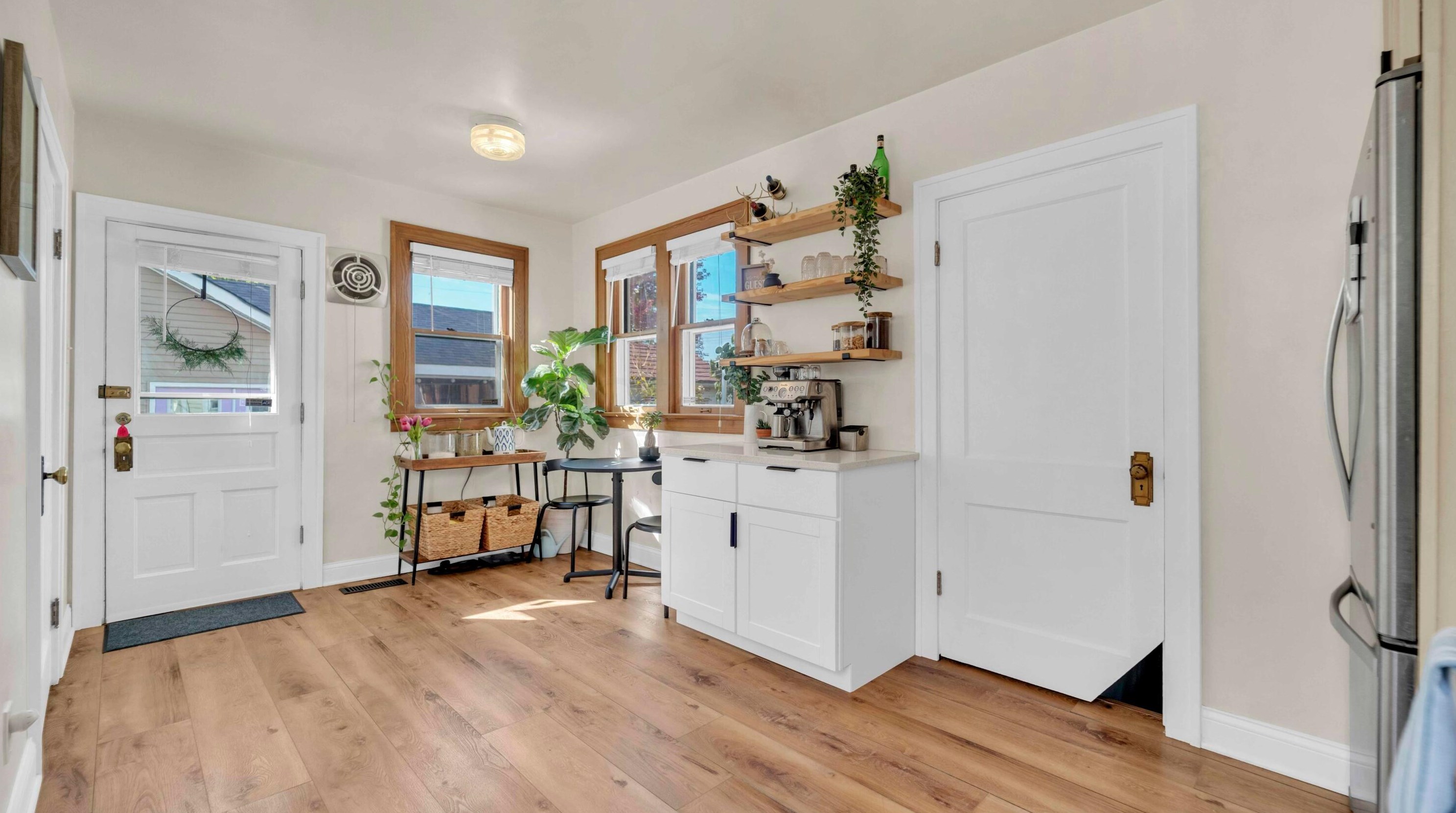 301 Markison Ave, Columbus OH 43207-1833 exterior