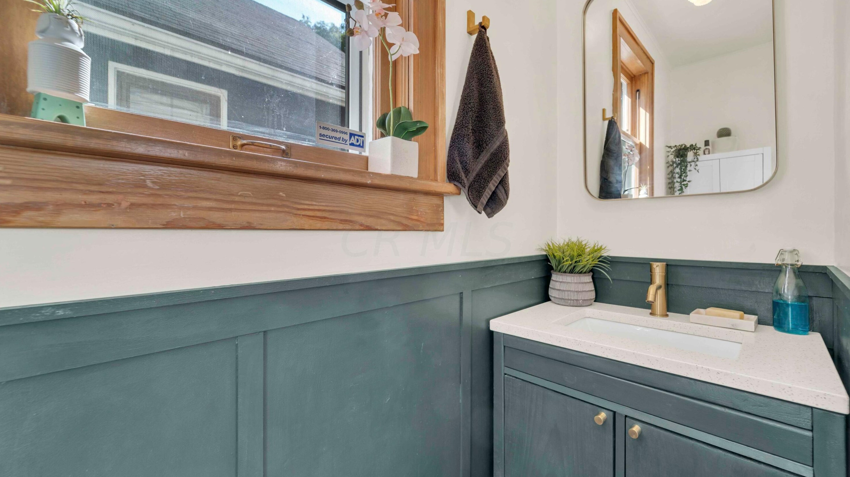 301 Markison Ave, Columbus OH 43207-1833 exterior