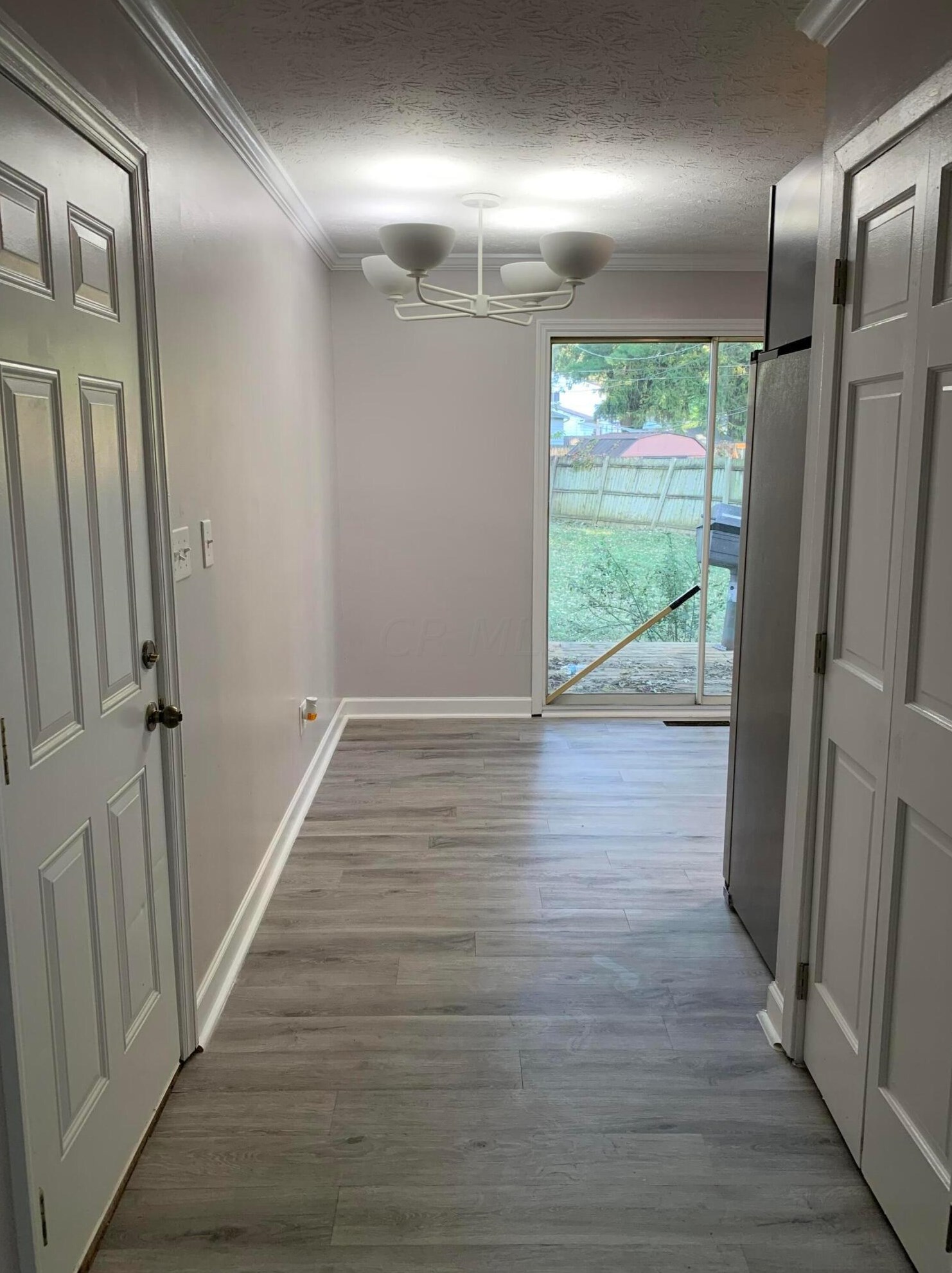 2908 Ronda Rd, Columbus OH  43232-5233 exterior