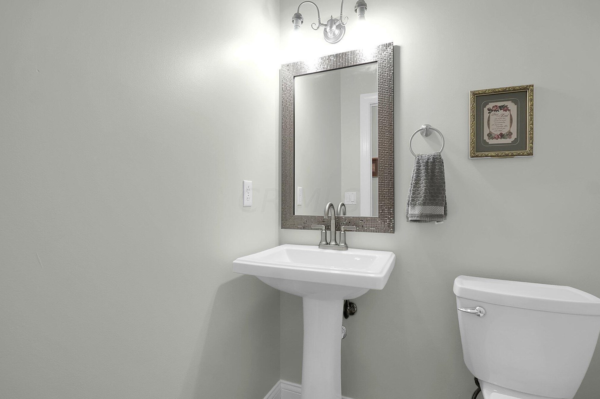 512 Chatham Ct, Circleville OH  43113-2309 exterior