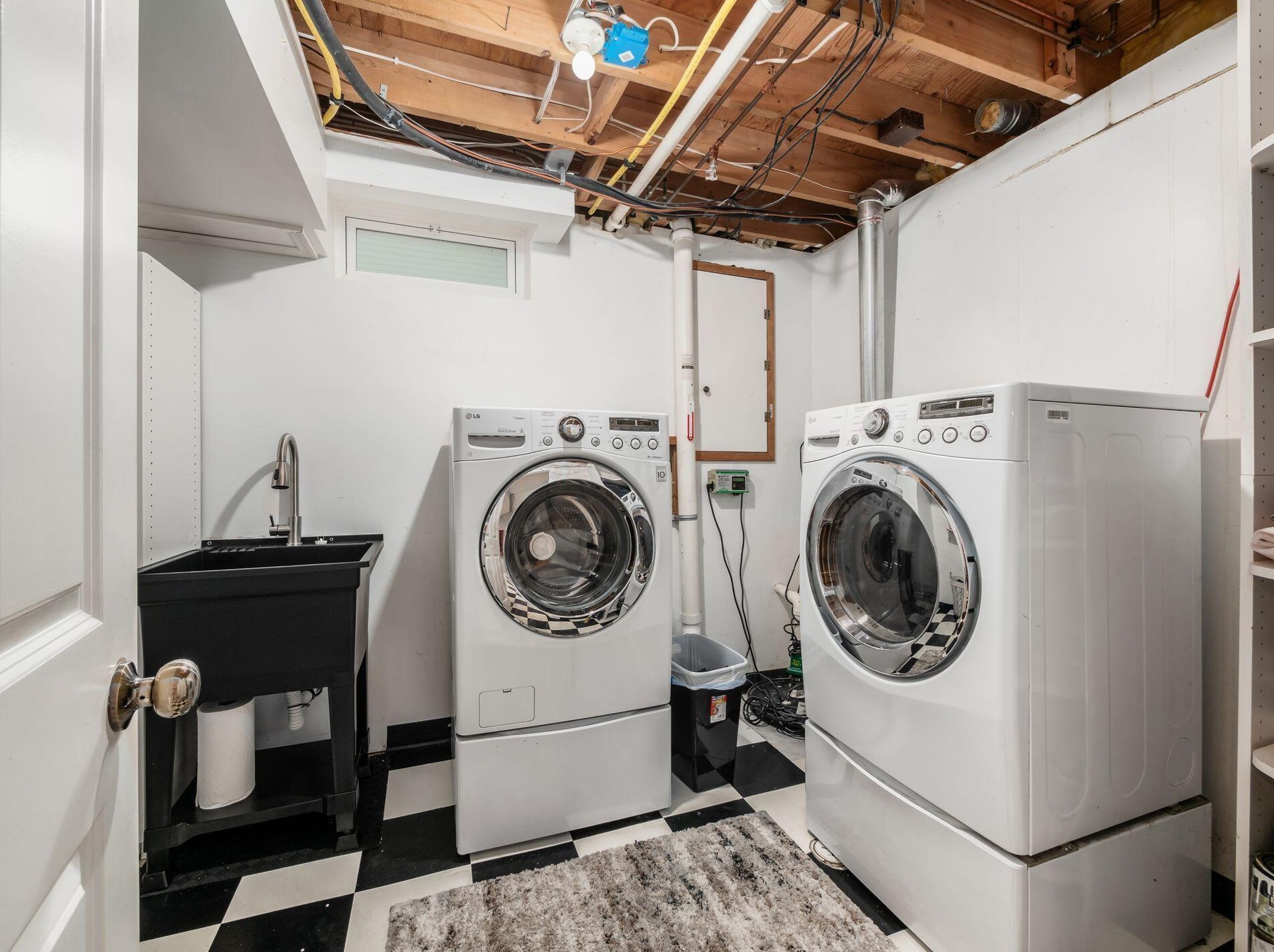 5644 Jennybrook Ln, Hilliard OH  43026-7756 exterior