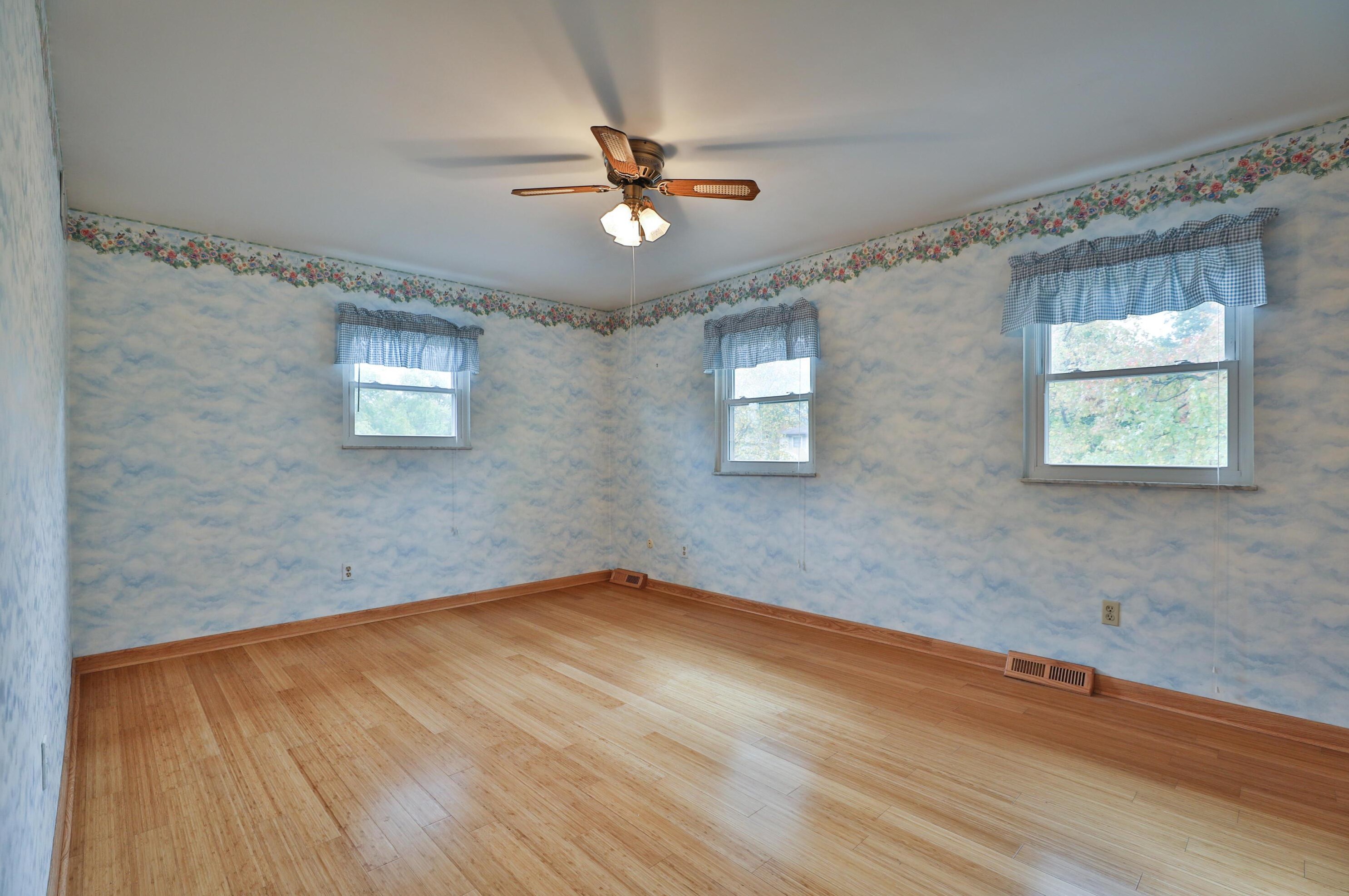 1606 Scottsdale Ave, Columbus OH 43235-2519 exterior