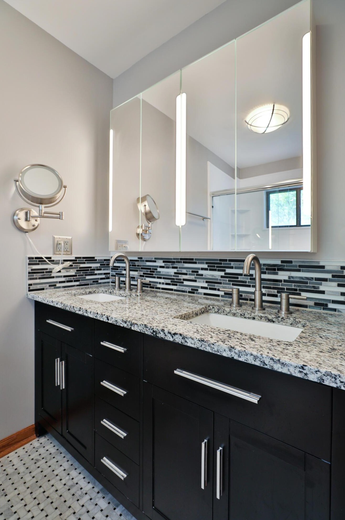 1606 Scottsdale Ave, Columbus OH 43235-2519 exterior