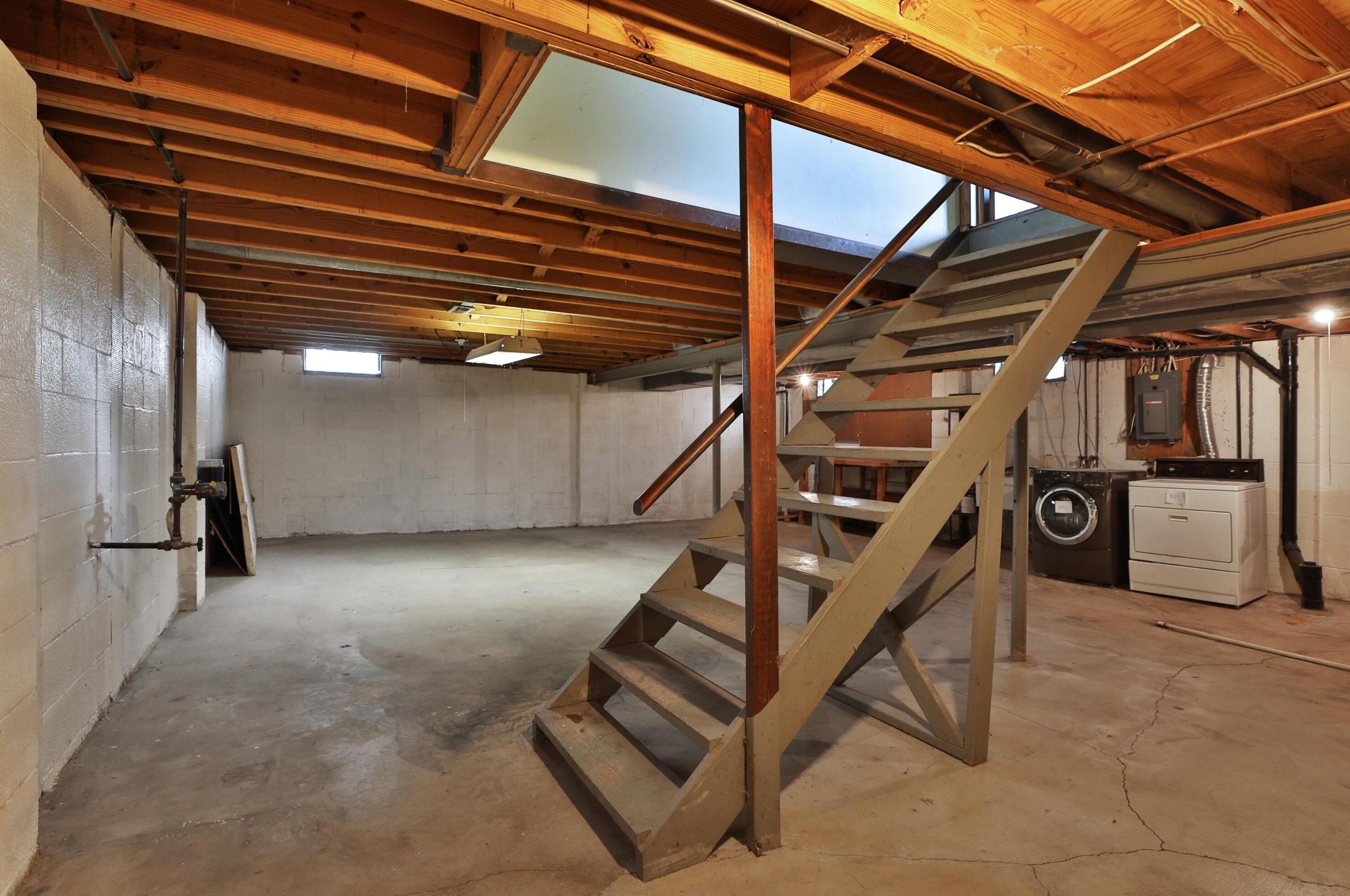 1606 Scottsdale Ave, Columbus OH 43235-2519 exterior