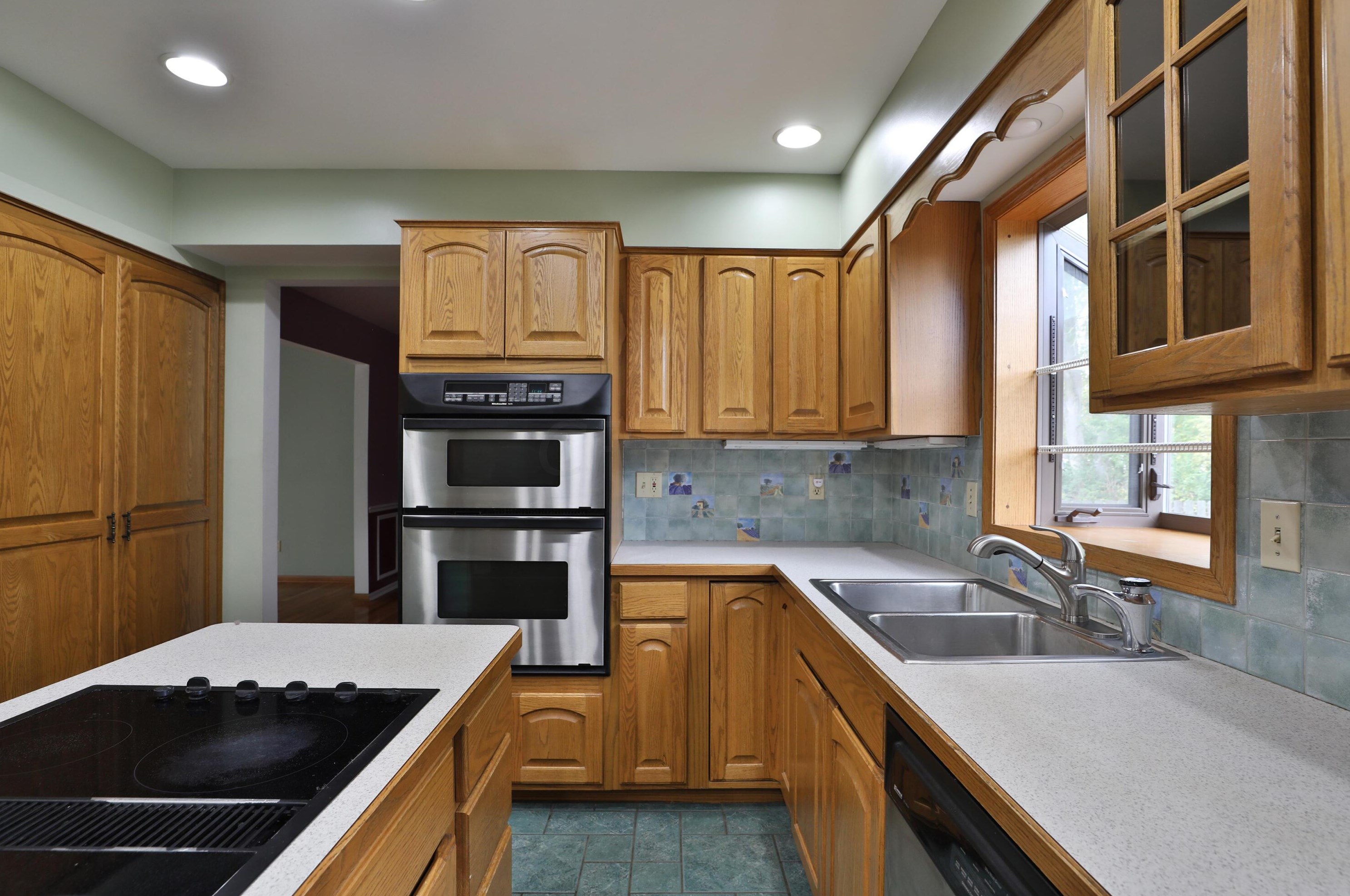 1606 Scottsdale Ave, Columbus OH 43235-2519 exterior