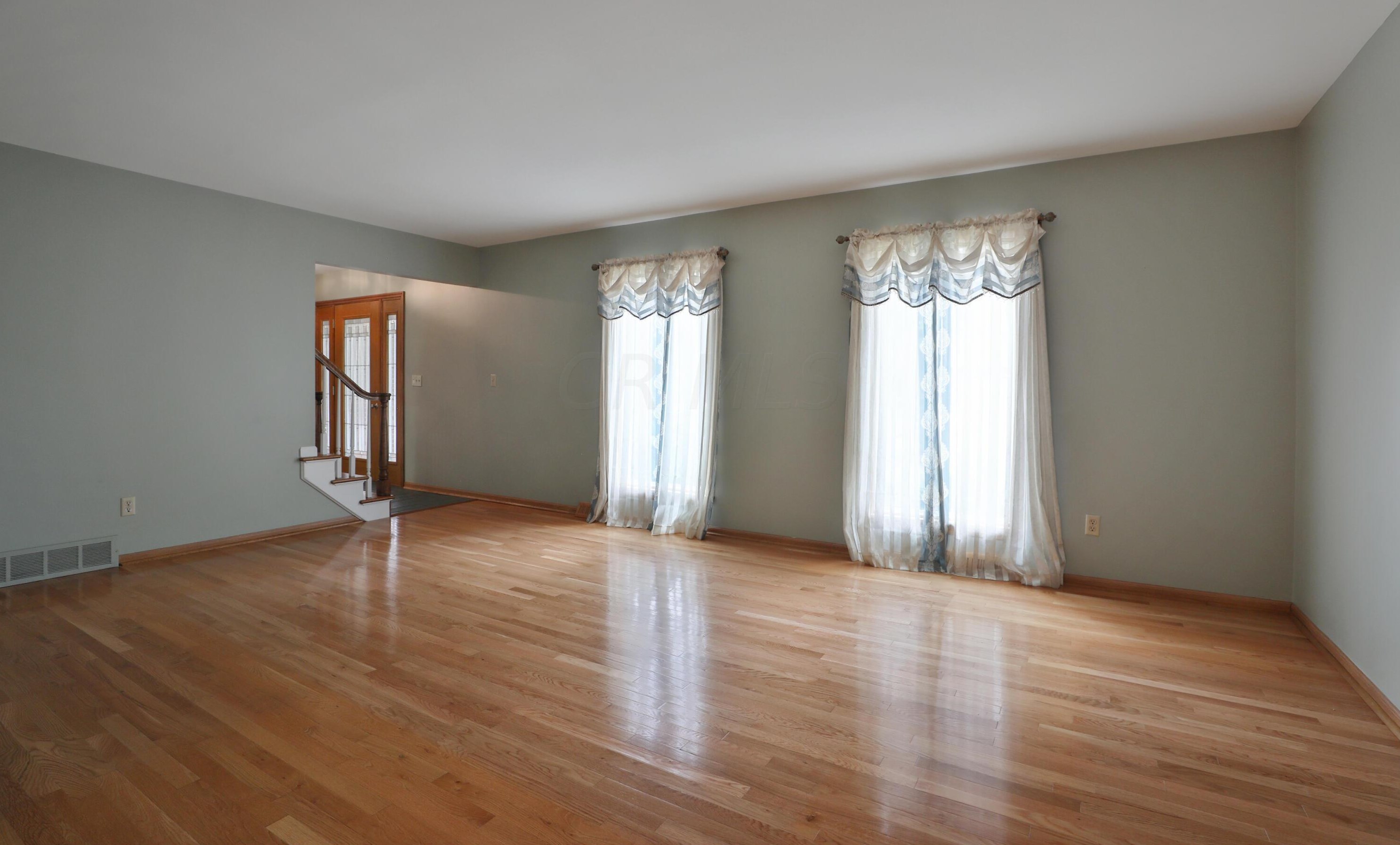 1606 Scottsdale Ave, Columbus OH 43235-2519 exterior