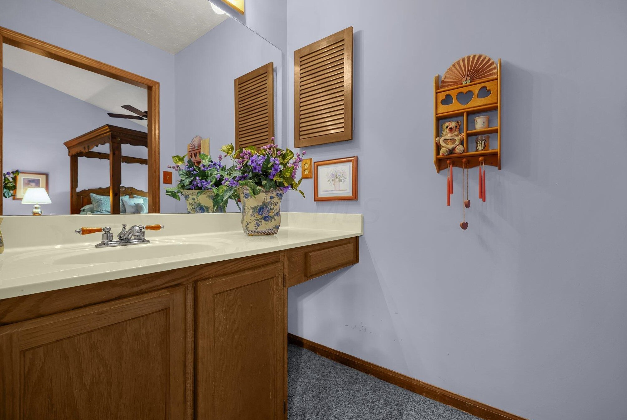 5280 Wood Run Blvd, Columbus OH 43220-7305 exterior